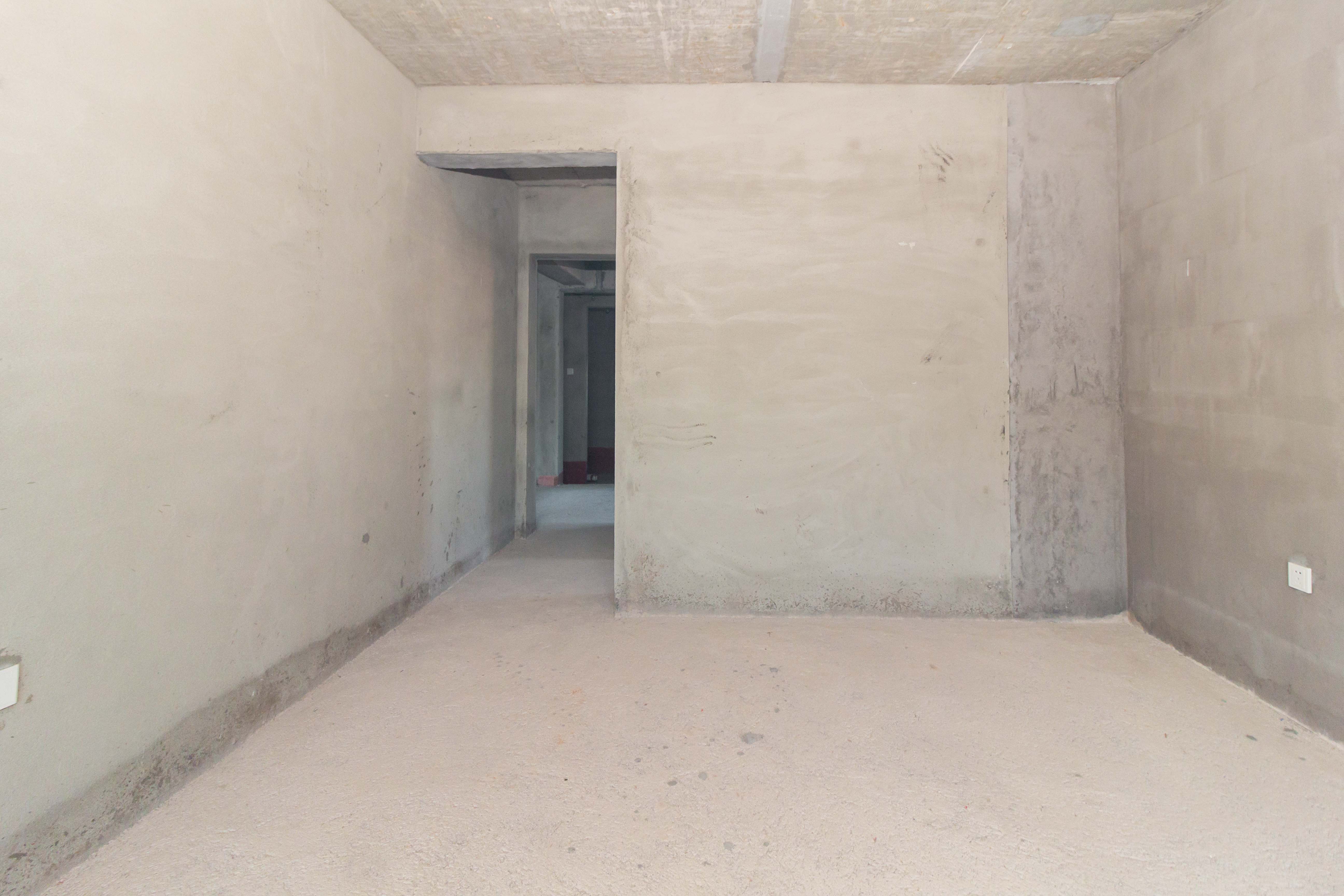 敏捷珑玥府 4室2厅2卫 84.0万 敏捷珑玥府 4室2厅2卫 84.0万卧室