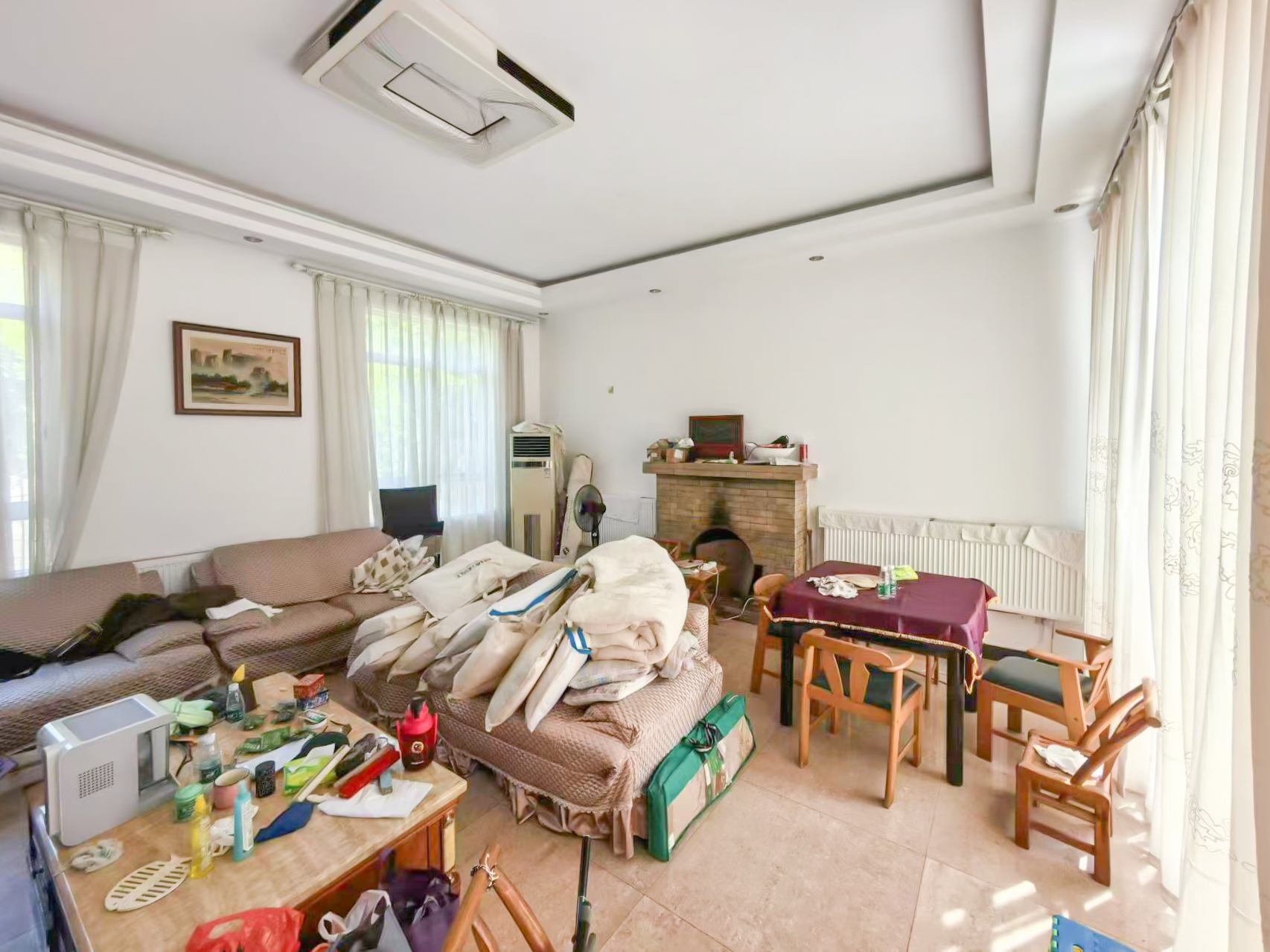 大鹏湾(黄花机场后勤基地) 6室3厅3卫 274.0万 大鹏湾(黄花机场后勤基地) 6室3厅3卫 274.0万客厅