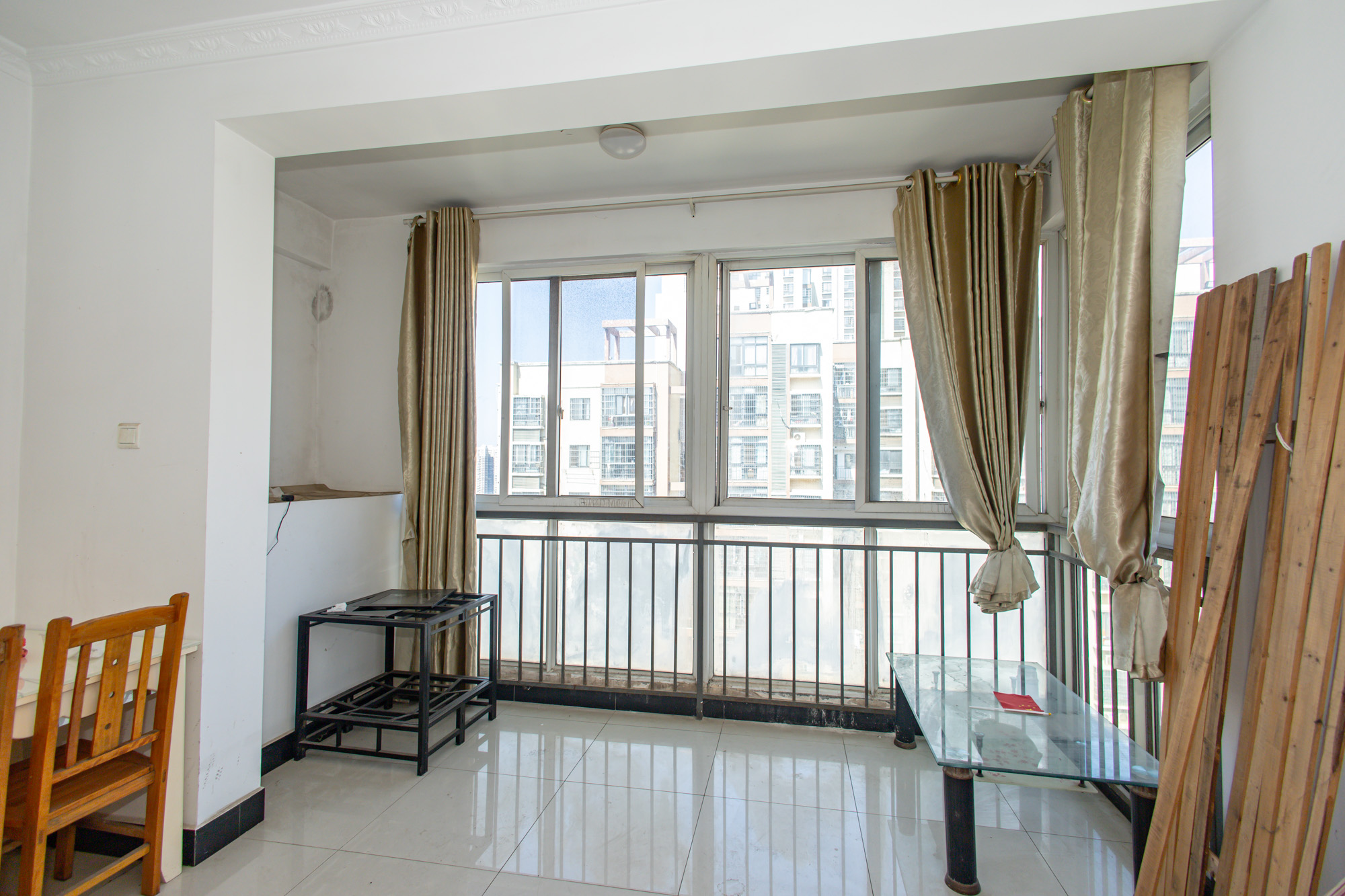 楚天世纪城东苑  3室2厅1卫    49.8万 楚天世纪城东苑  3室2厅1卫    49.8万阳台