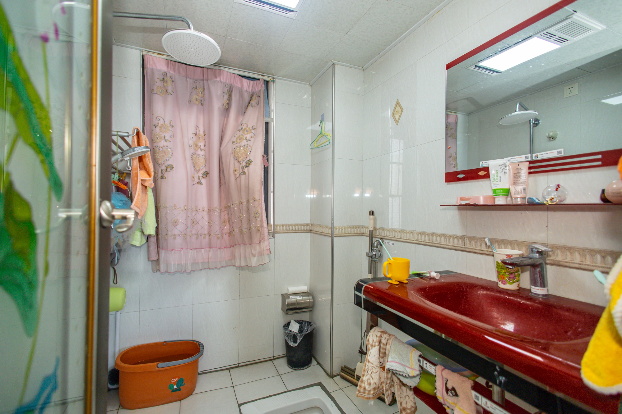 尚都花园城 3室2厅1卫 59.8万 尚都花园城 3室2厅1卫 59.8万卫生间