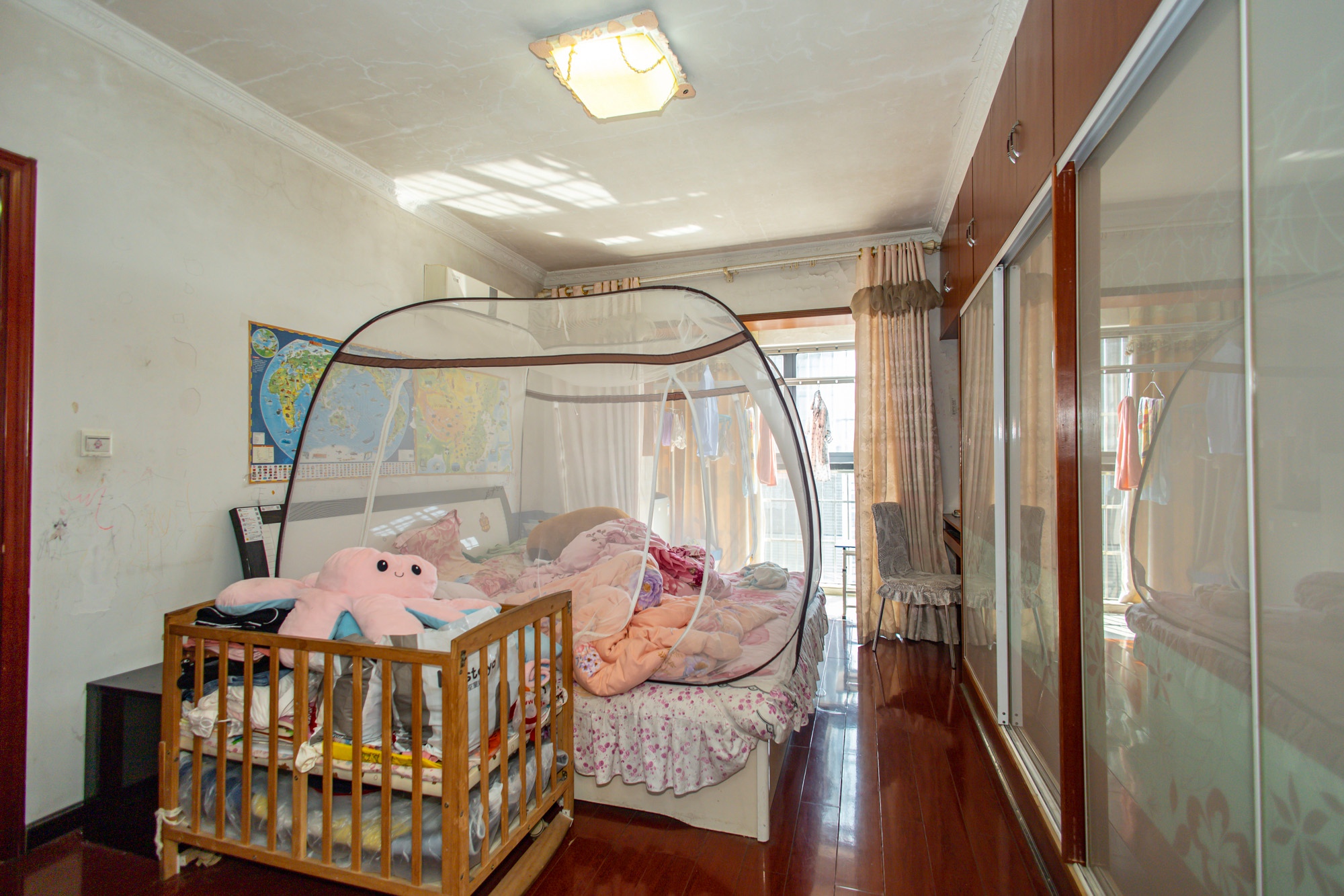 尚都花园城 3室2厅1卫 59.8万 尚都花园城 3室2厅1卫 59.8万卧室