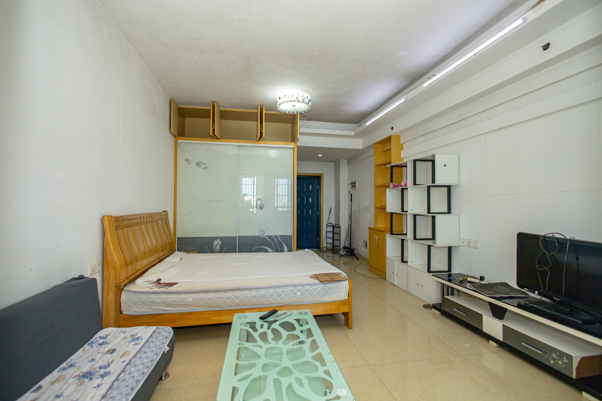 尚都花园城 1室1厅1卫 18.0万 尚都花园城 1室1厅1卫 18.0万客厅