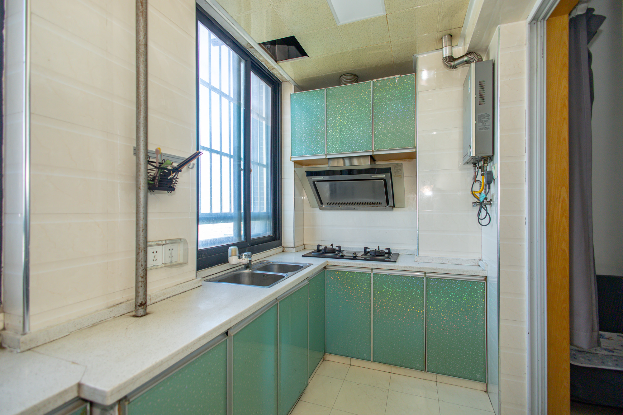 尚都花园城 1室1厅1卫 18.0万 尚都花园城 1室1厅1卫 18.0万厨房