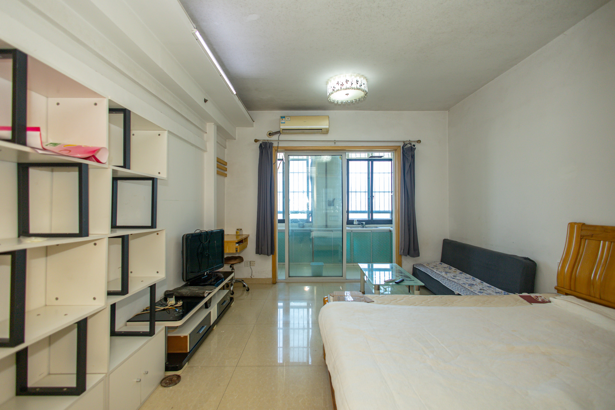 尚都花园城 1室1厅1卫 18.0万 尚都花园城 1室1厅1卫 18.0万客厅