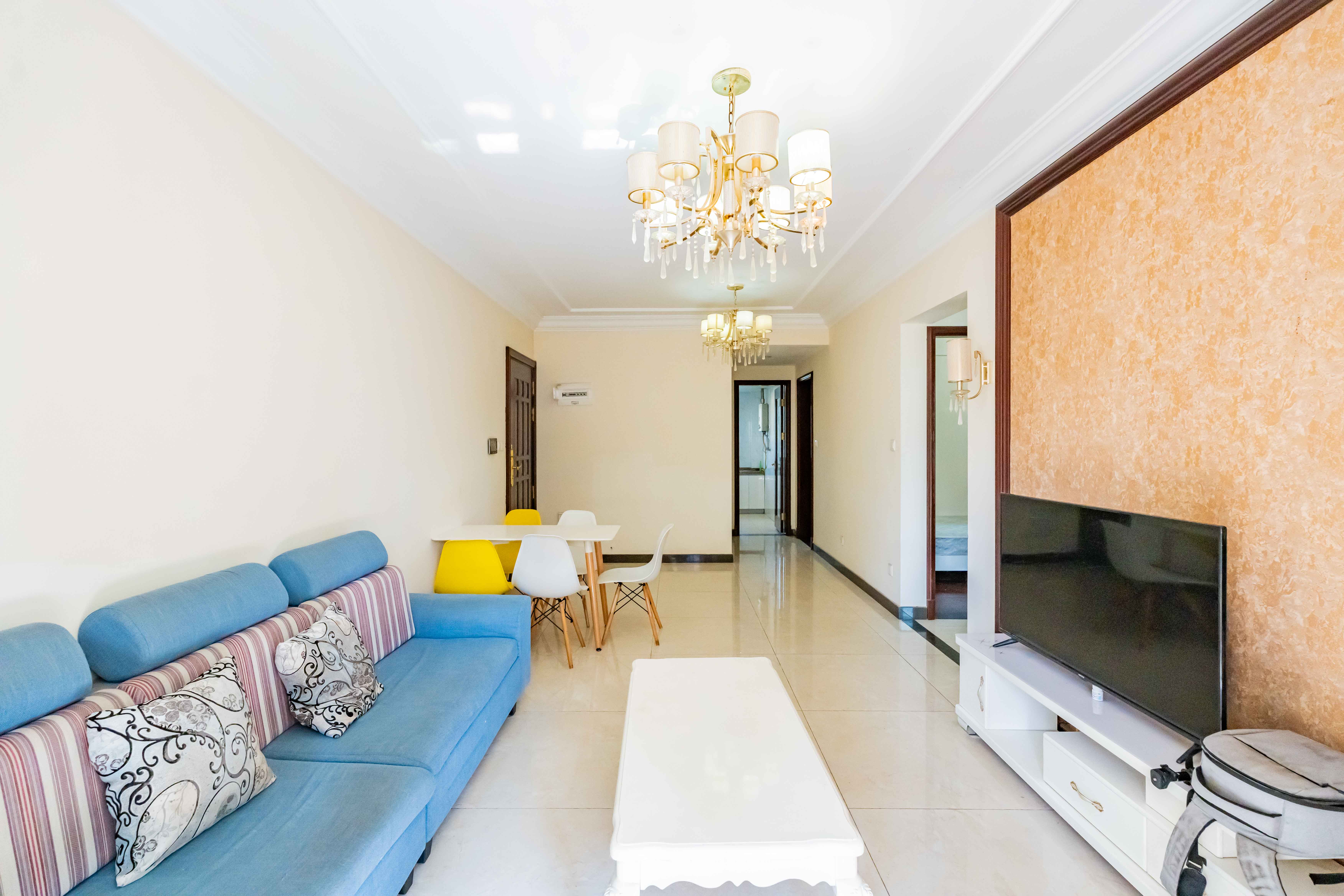 恒大雅苑  3室2厅1卫    72.0万 恒大雅苑  3室2厅1卫    72.0万客厅