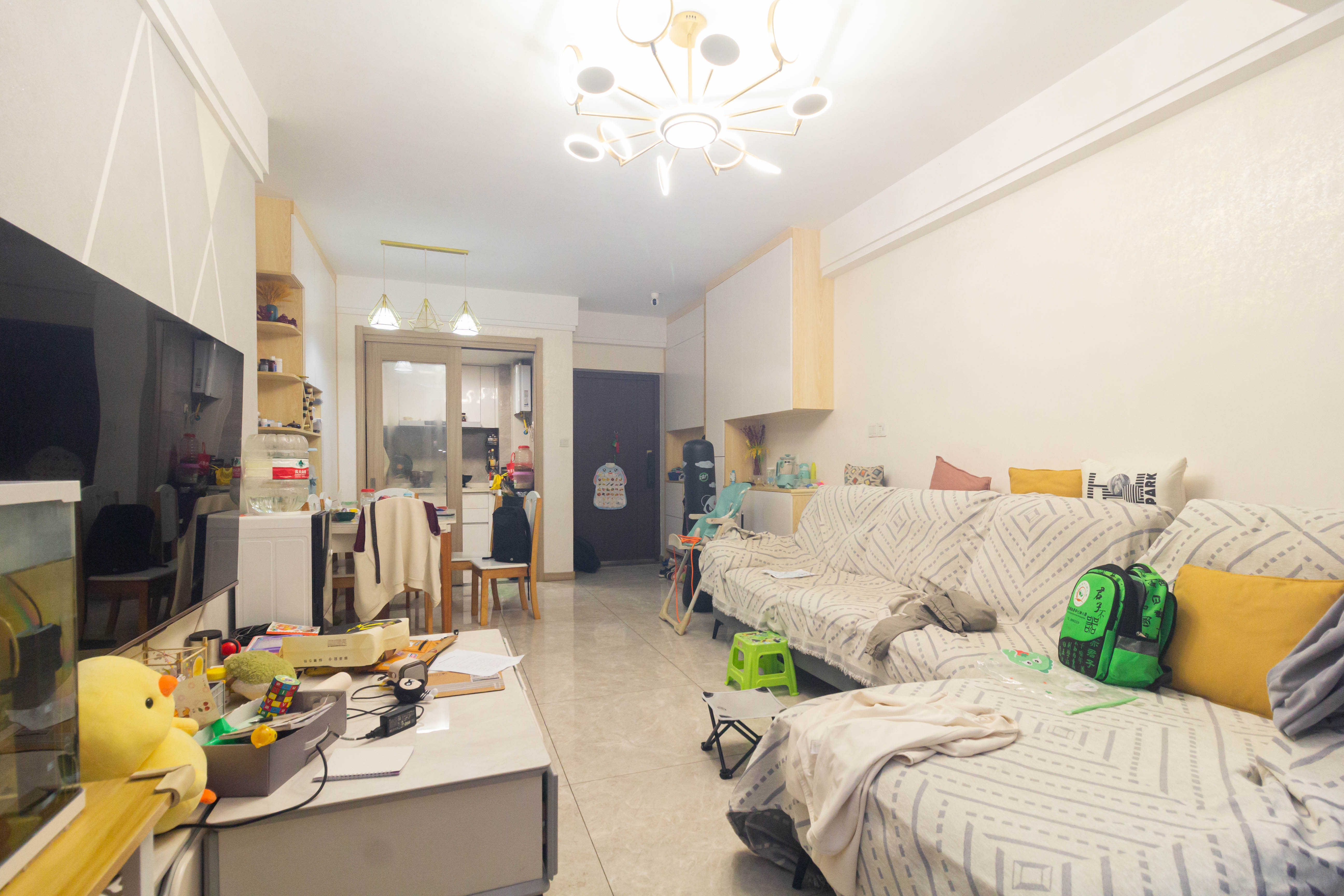 君合新城玺樾 3室2厅2卫 82.8万 君合新城玺樾 3室2厅2卫 82.8万客厅