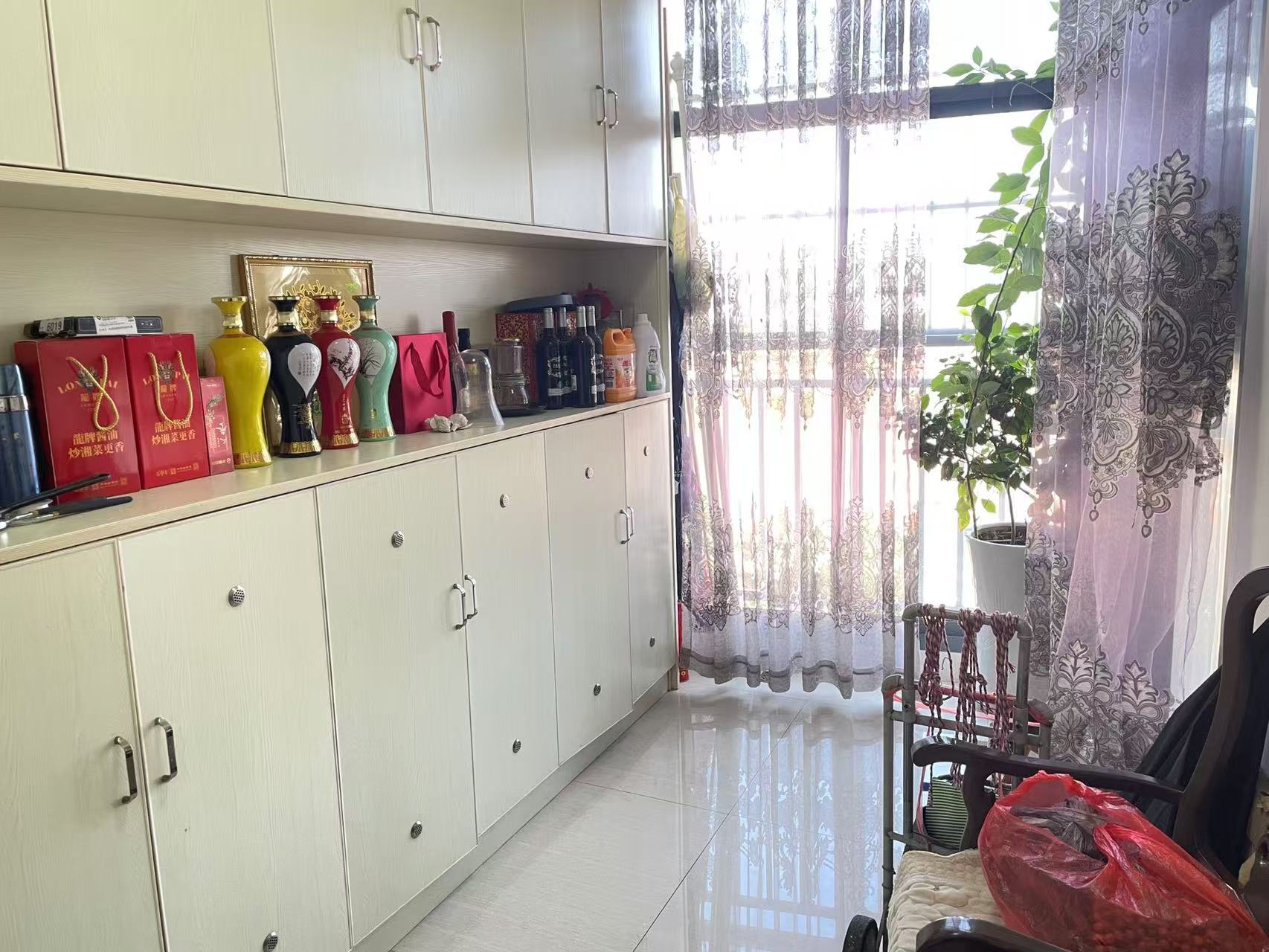 湘江名都 4室2厅2卫 78.0万 湘江名都 4室2厅2卫 78.0万室内图