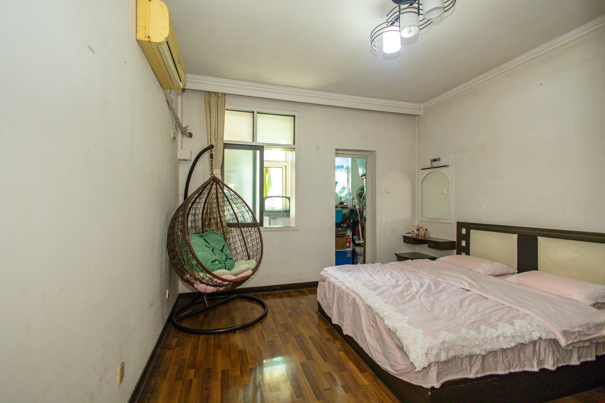 欣安小区  3室2厅1卫    49.8万 欣安小区  3室2厅1卫    49.8万卧室