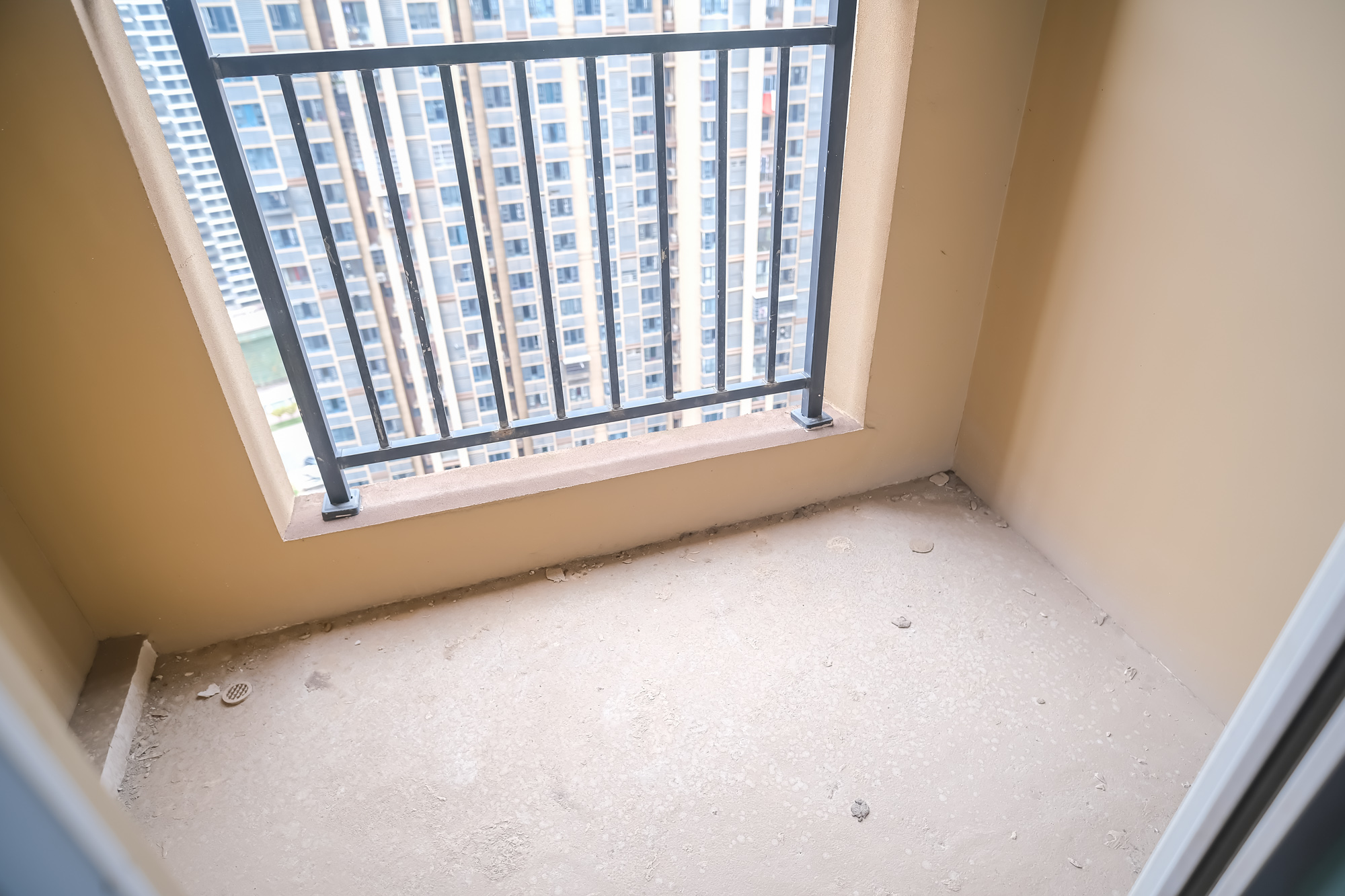 荣盛花语城 3室1厅1卫 59.9万 荣盛花语城 3室1厅1卫 59.9万阳台