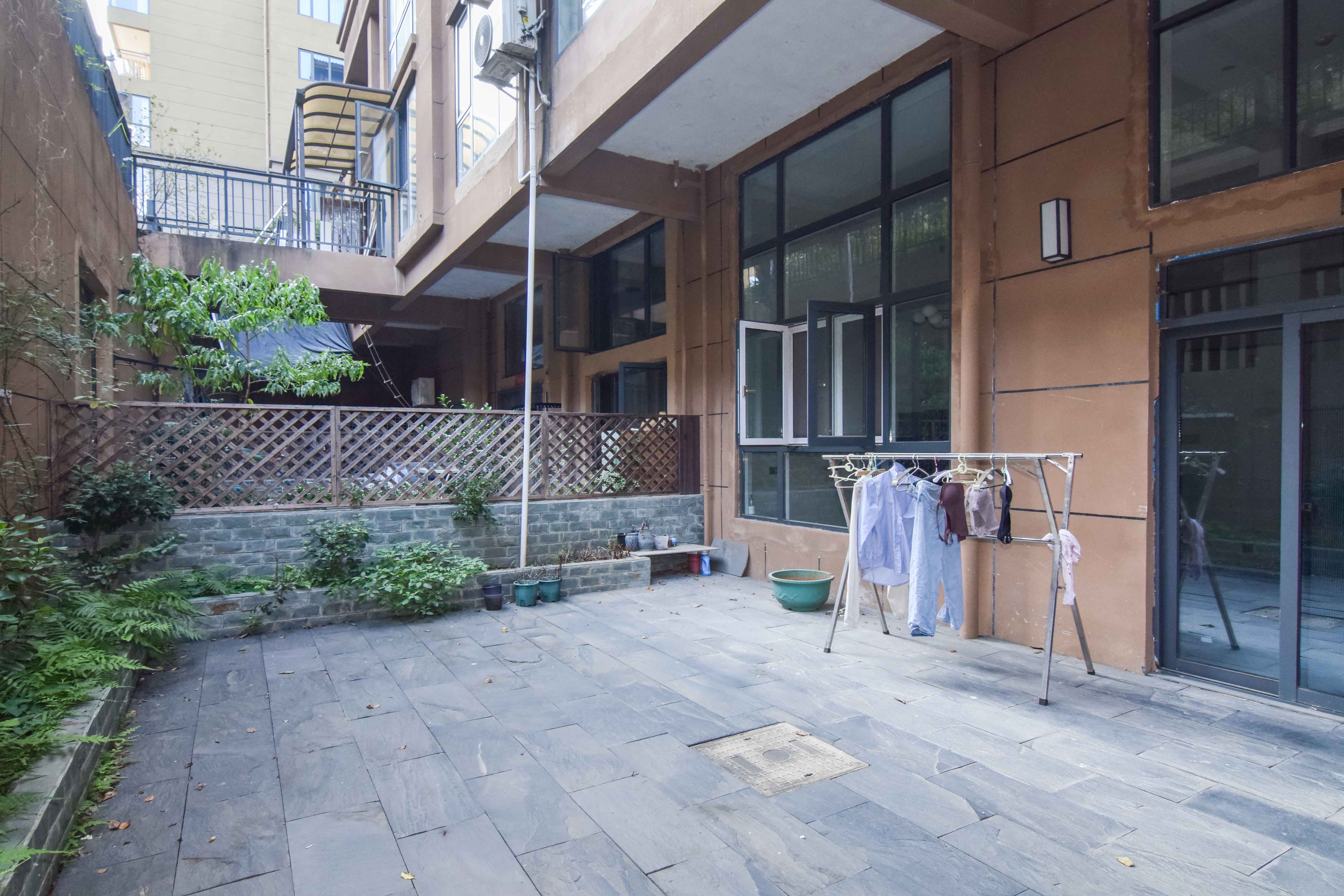 澳海澜庭  4室2厅2卫   120.00万其他