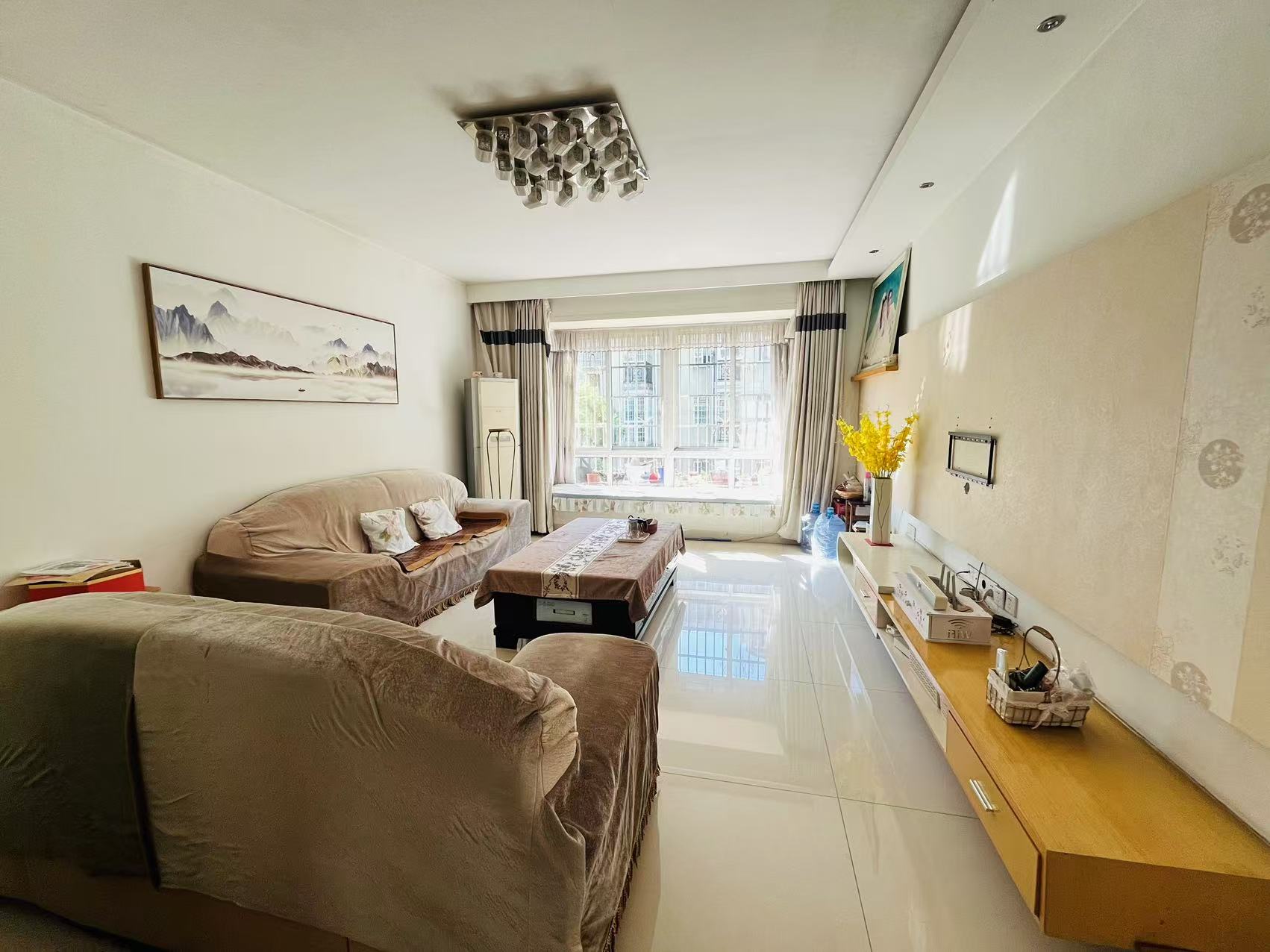 珠江丽园 4室2厅2卫 52.0万 珠江丽园 4室2厅2卫 52.0万室内图