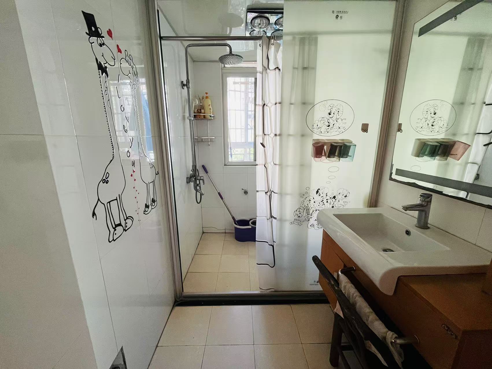 珠江丽园 4室2厅2卫 52.0万 珠江丽园 4室2厅2卫 52.0万室内图