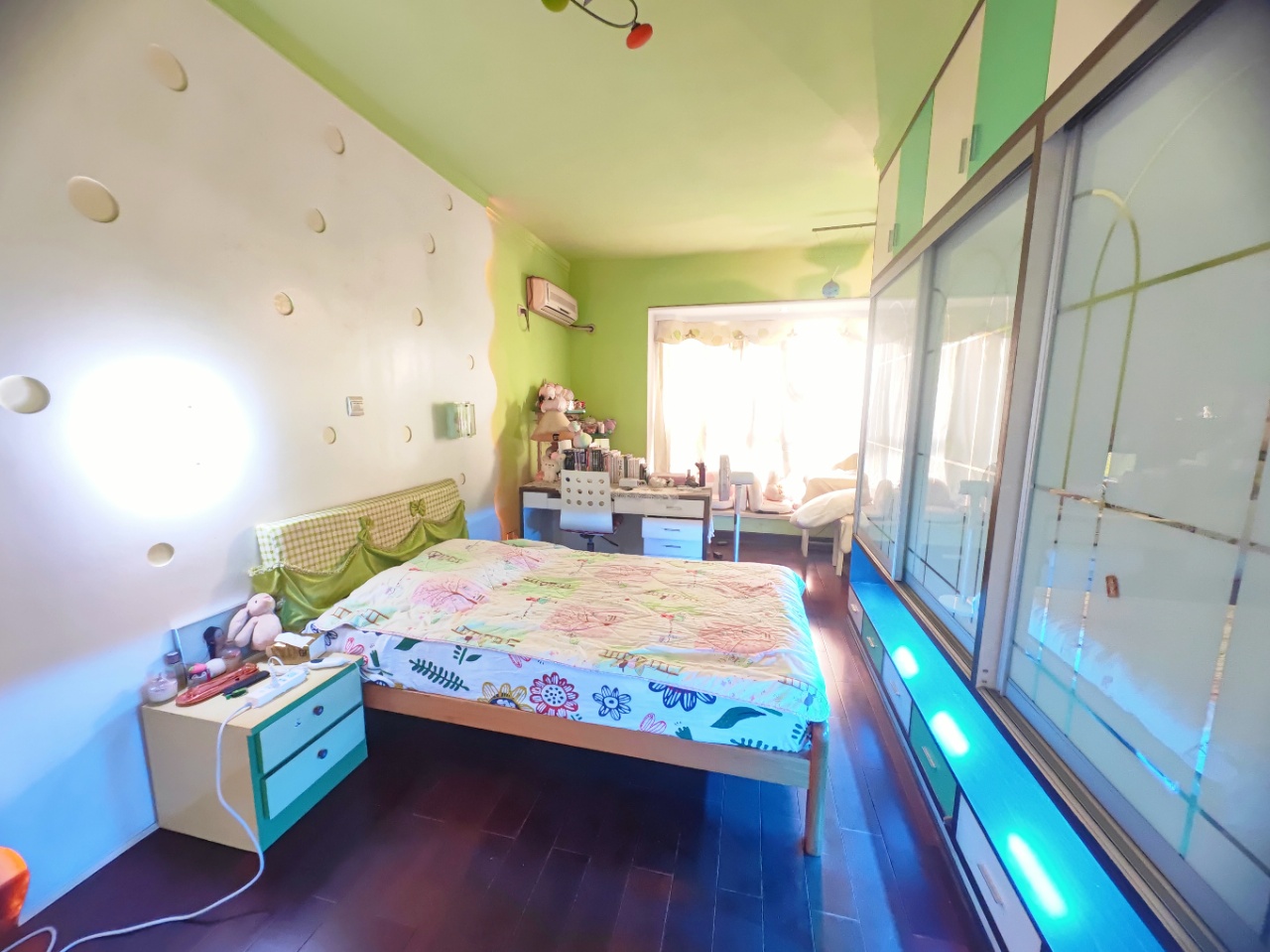 五一新村 4室2厅2卫 85.0万 五一新村 4室2厅2卫 85.0万室内图