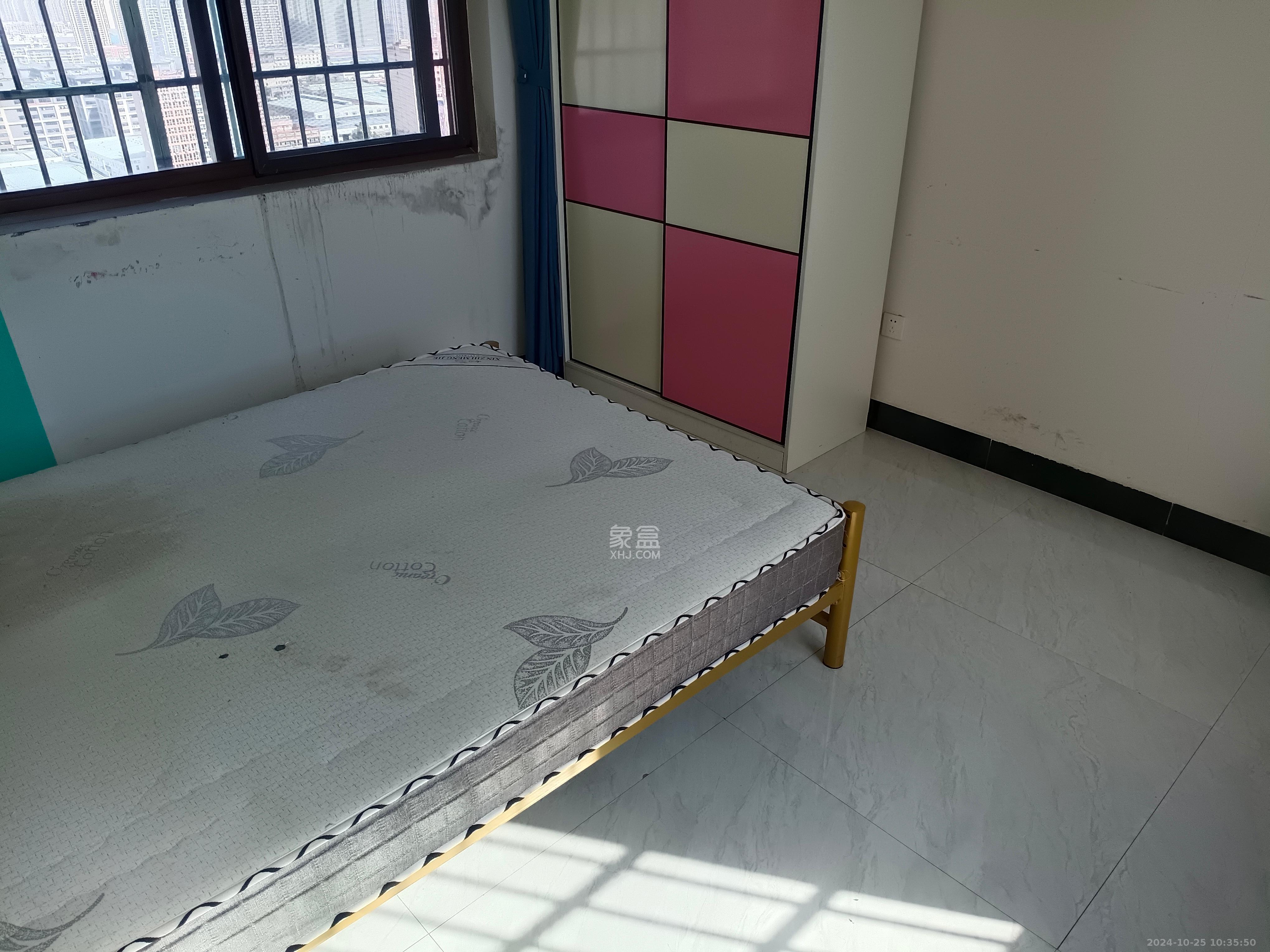 豪都新天地  3室2厅1卫   1800.00元/月室内图1