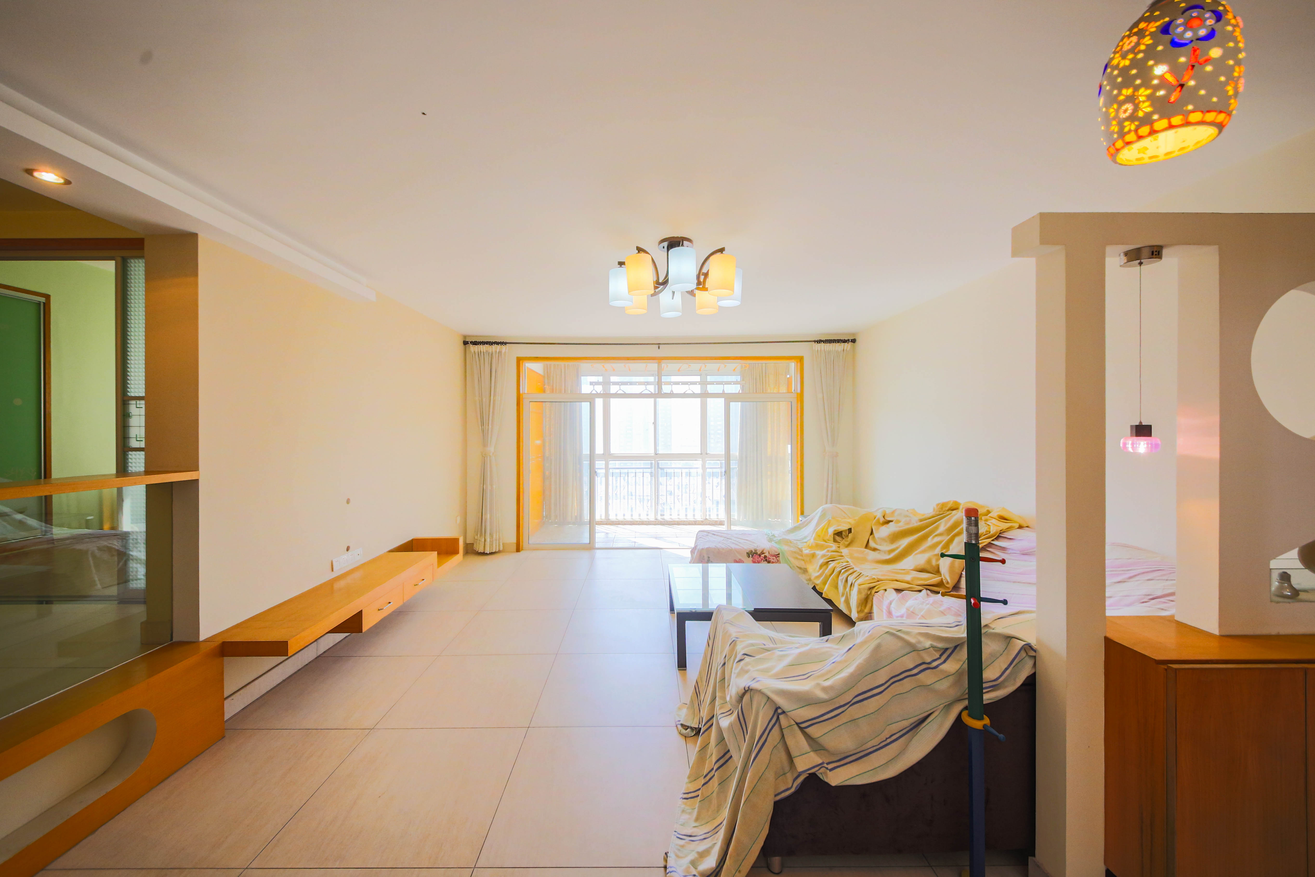 柠檬丽都 4室2厅1卫 120.0万 柠檬丽都 4室2厅1卫 120.0万客厅