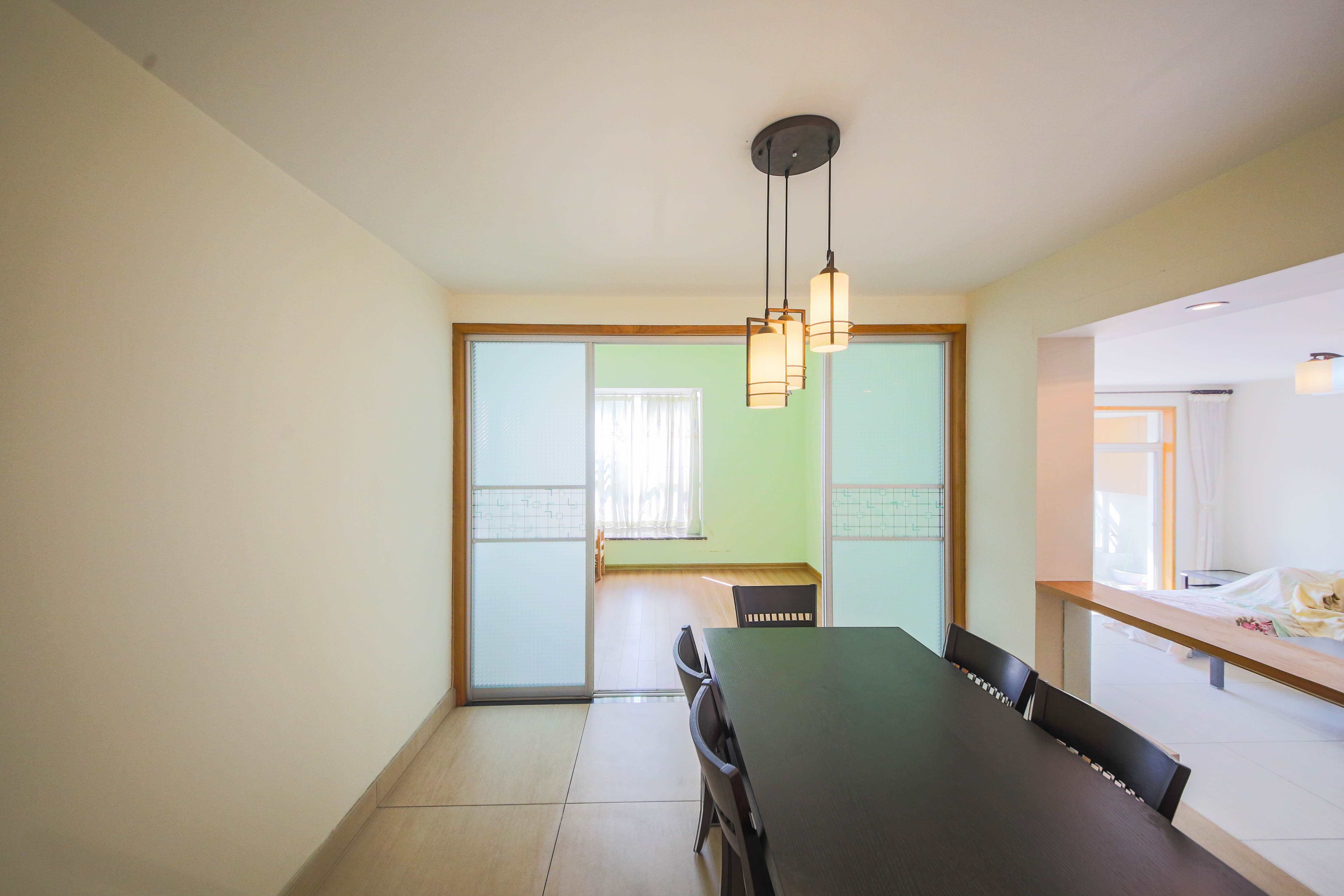 柠檬丽都 4室2厅1卫 120.0万 柠檬丽都 4室2厅1卫 120.0万客厅