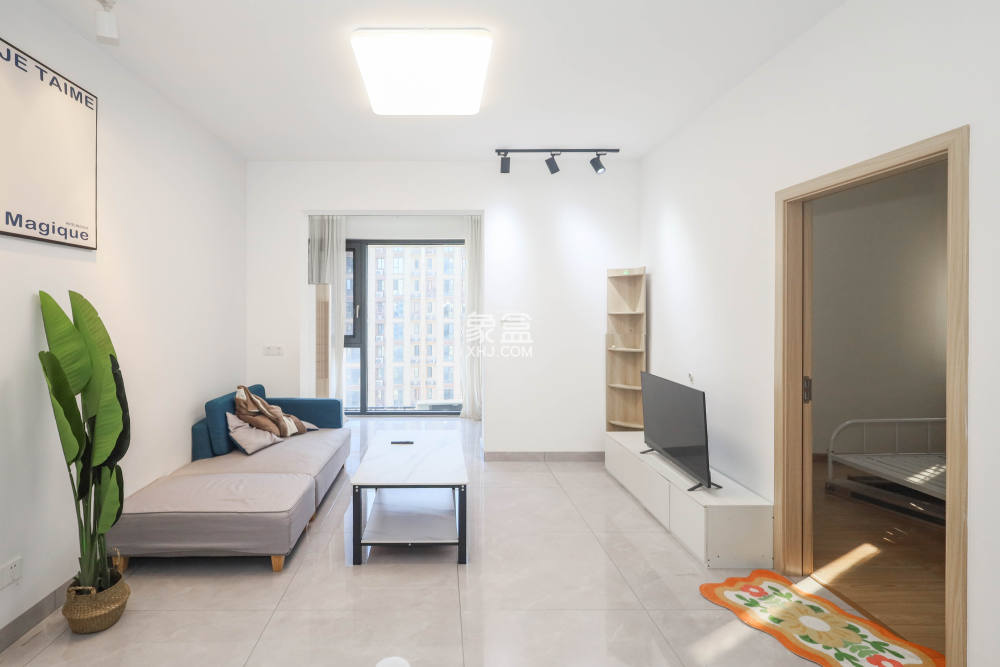 麓谷星辰  2室1厅1卫    65.0万