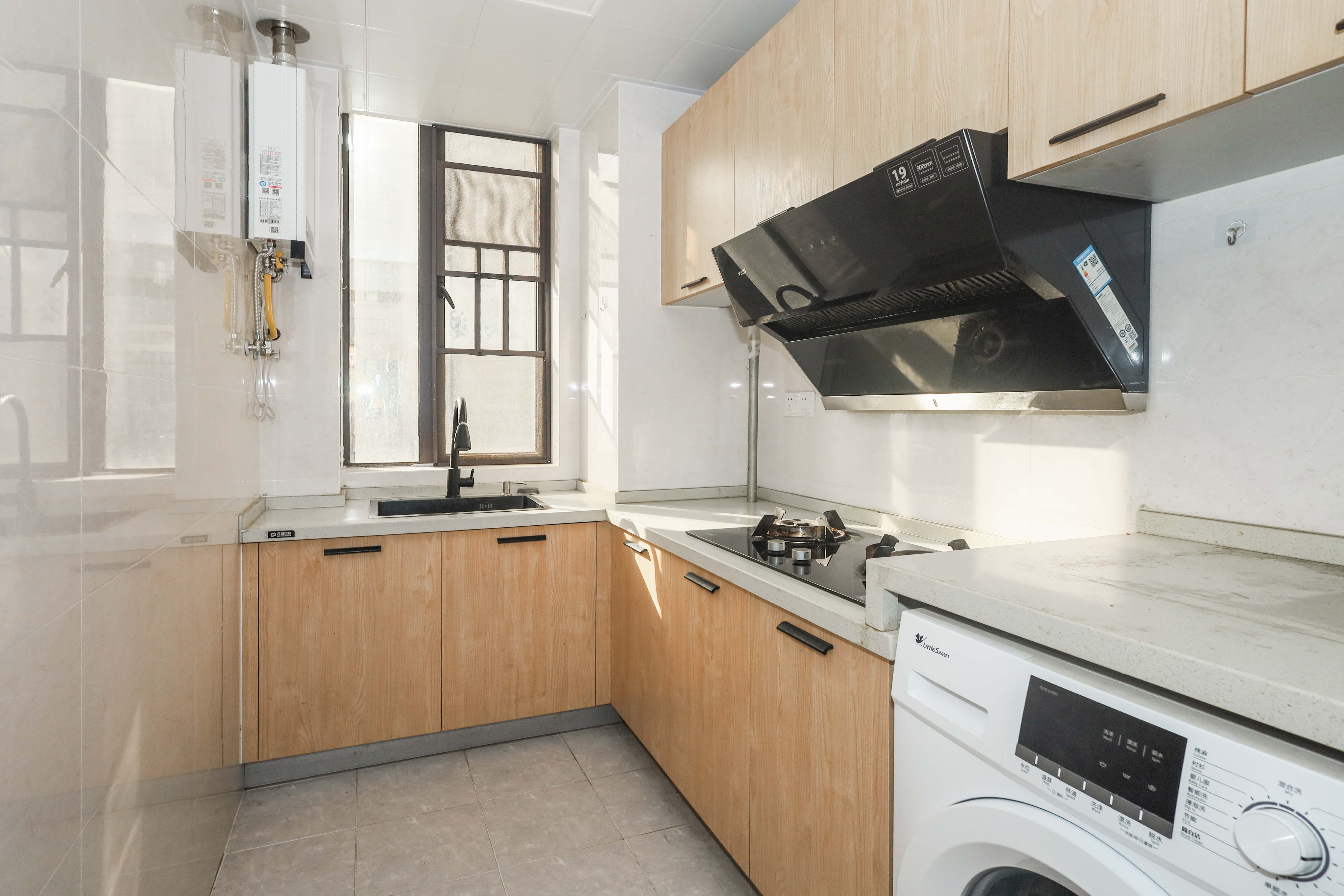 麓谷星辰 2室1厅1卫 65.0万 麓谷星辰 2室1厅1卫 65.0万厨房