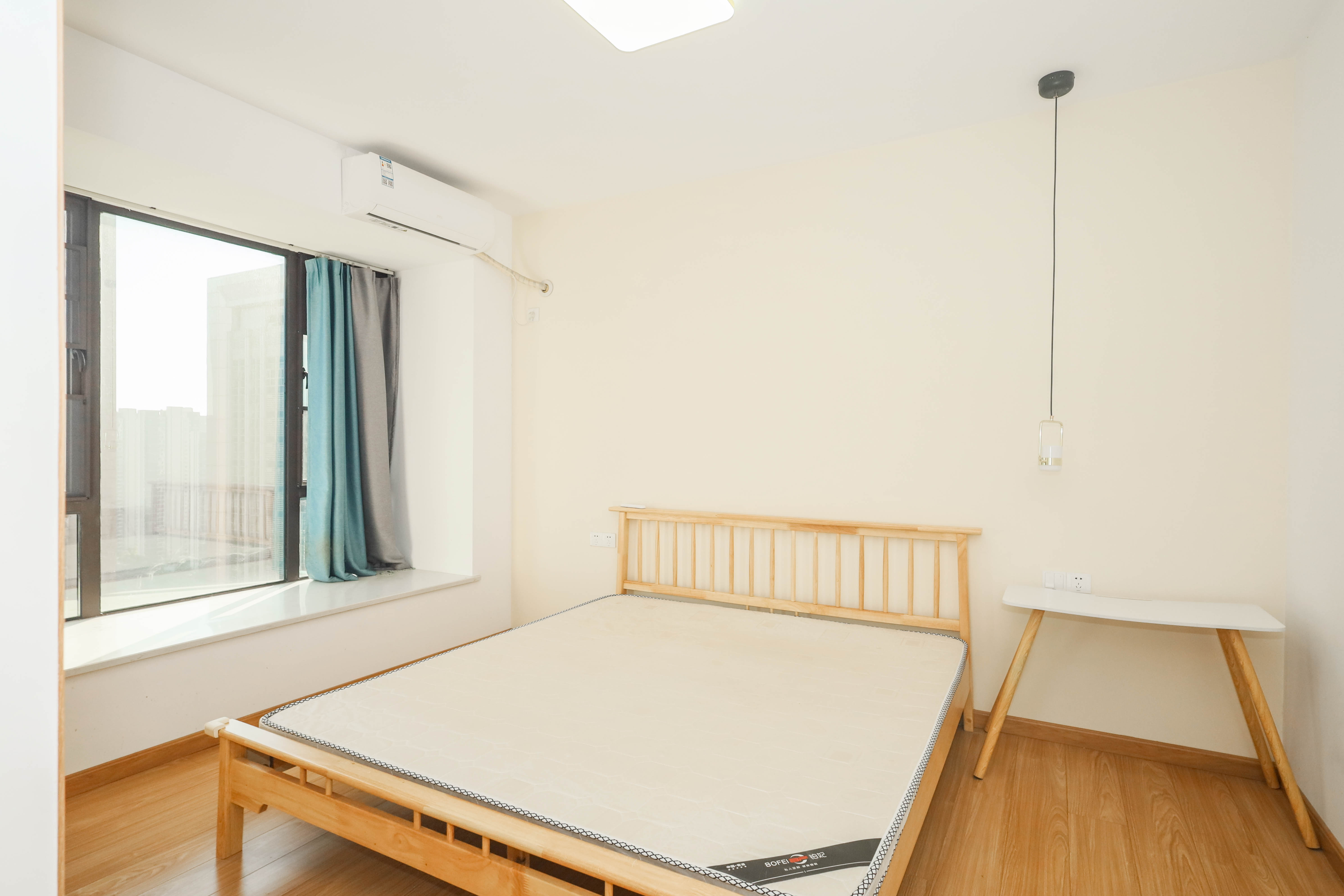 麓谷星辰 2室1厅1卫 65.0万 麓谷星辰 2室1厅1卫 65.0万卧室