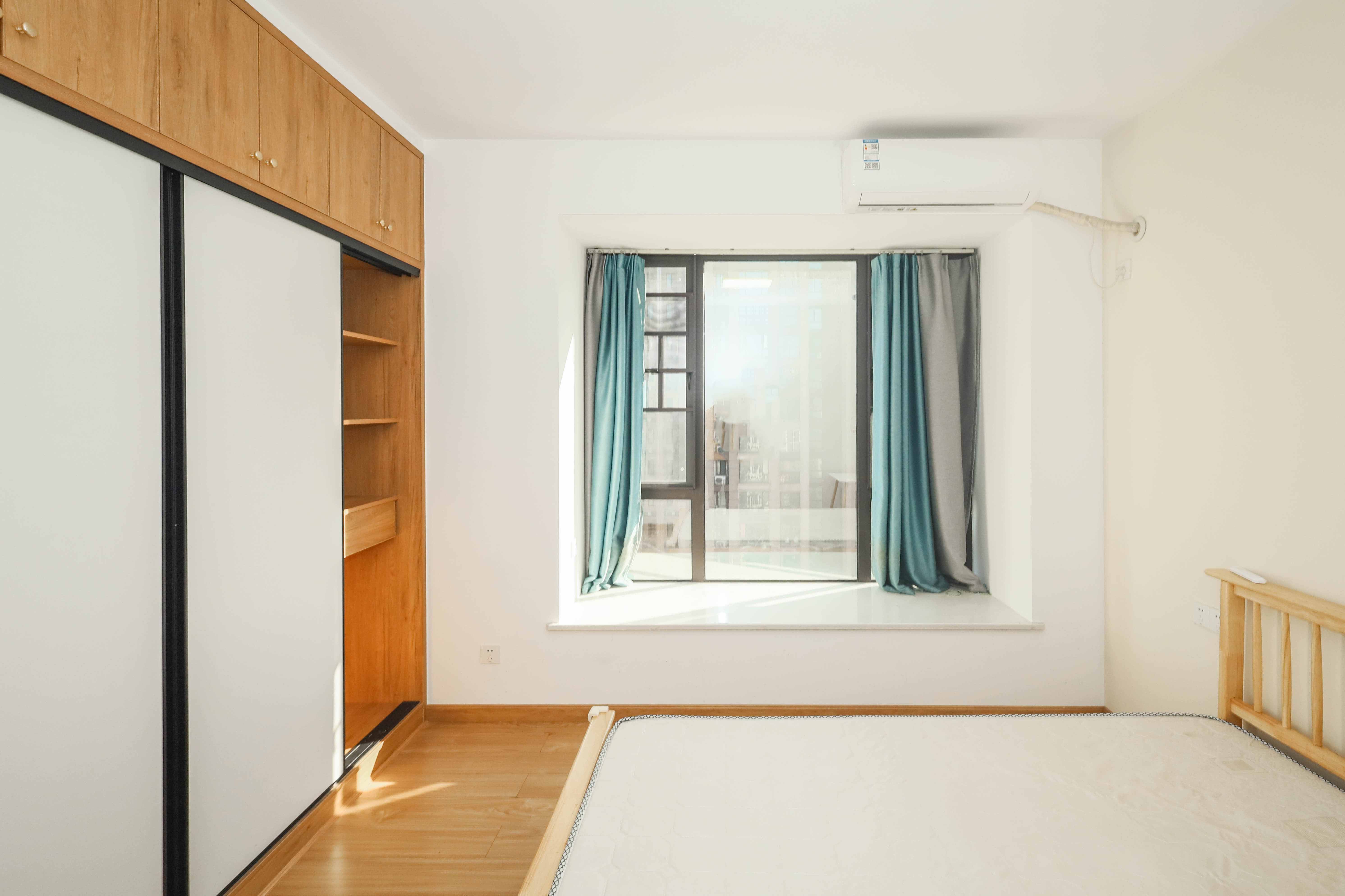 麓谷星辰 2室1厅1卫 65.0万 麓谷星辰 2室1厅1卫 65.0万卧室