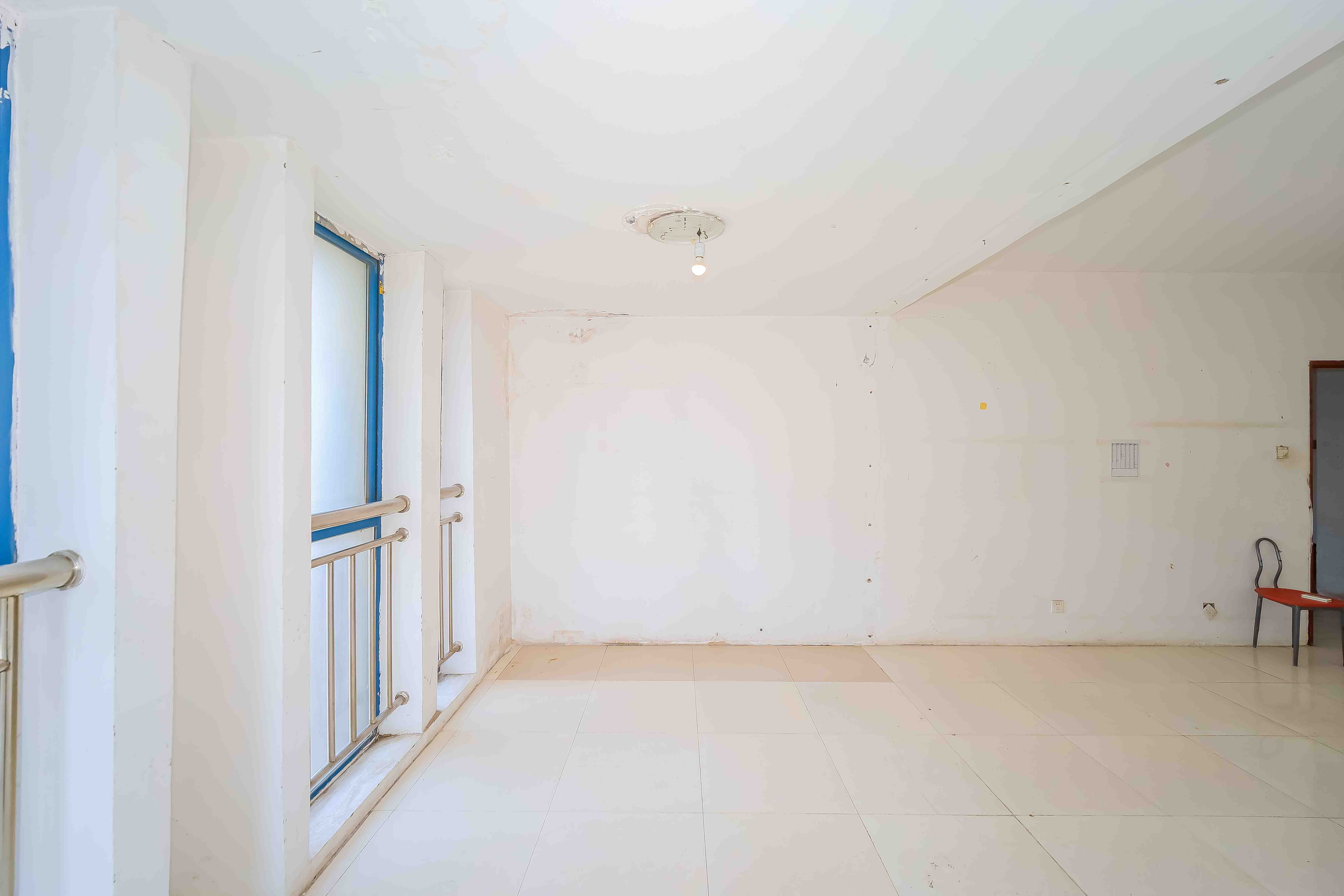 东一国际  2室1厅1卫    47.2万 东一国际  2室1厅1卫    47.2万卧室