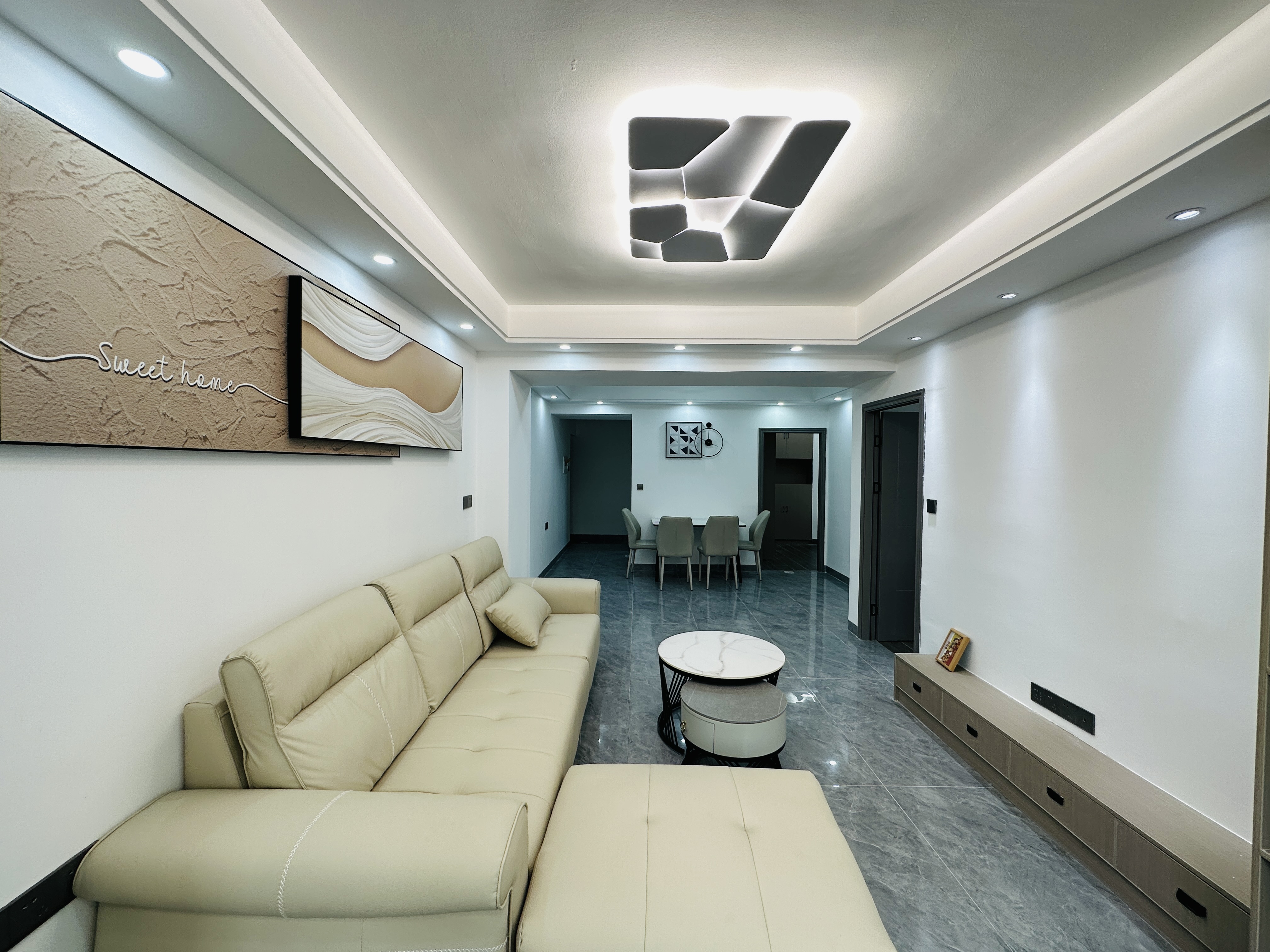 中机公寓 3室2厅1卫 112.0万 中机公寓 3室2厅1卫 112.0万客厅