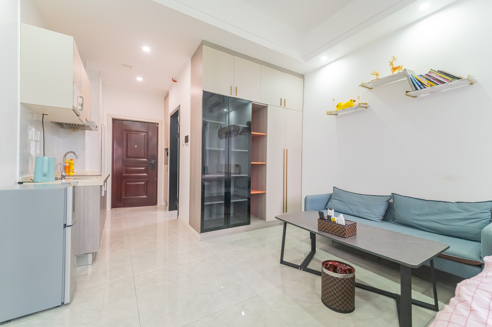 中建悦和城  1室1厅1卫    38.0万 中建悦和城  1室1厅1卫    38.0万客厅