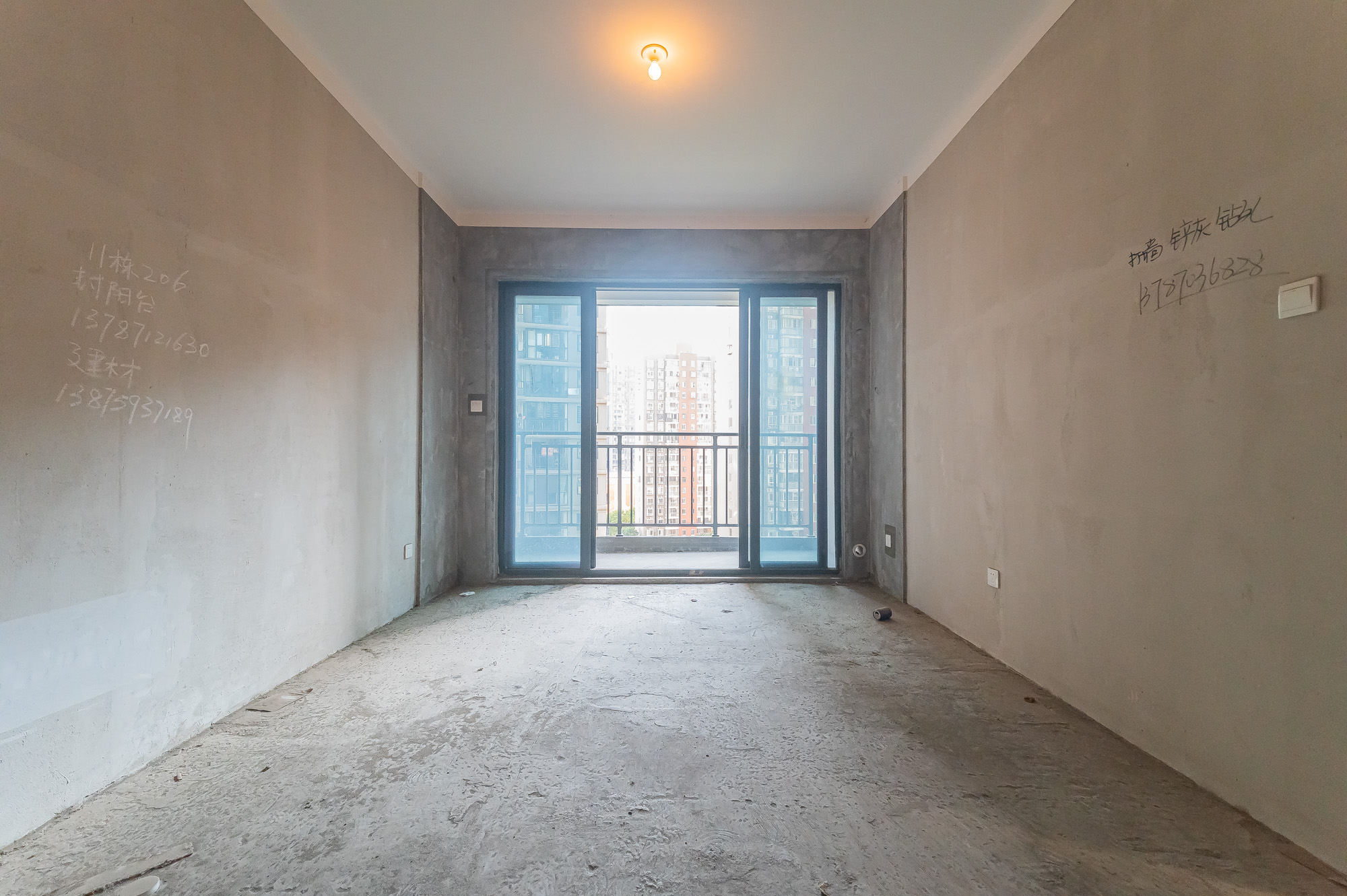 恒基凯旋门三期  3室2厅1卫    85.0万 恒基凯旋门三期  3室2厅1卫    85.0万