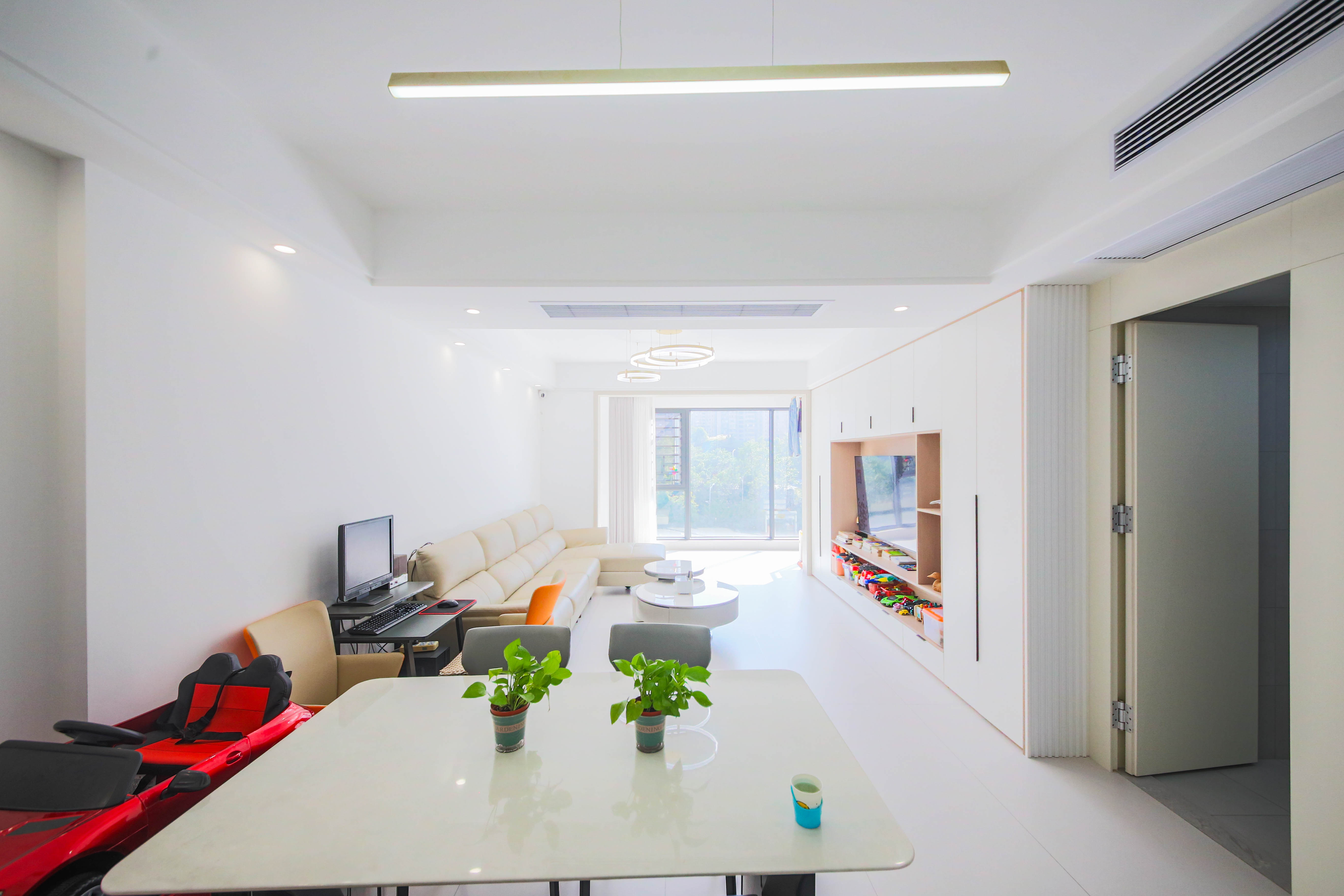 中建钰和城  4室2厅2卫   218.00万客厅