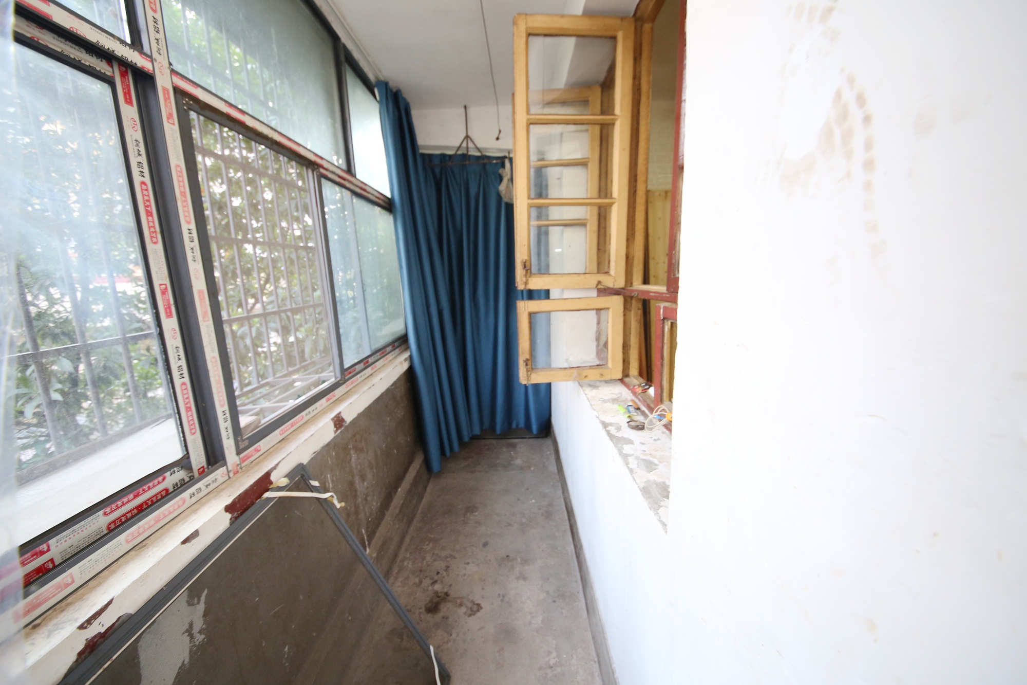 燕山街社区  1室1厅1卫   32.00万阳台