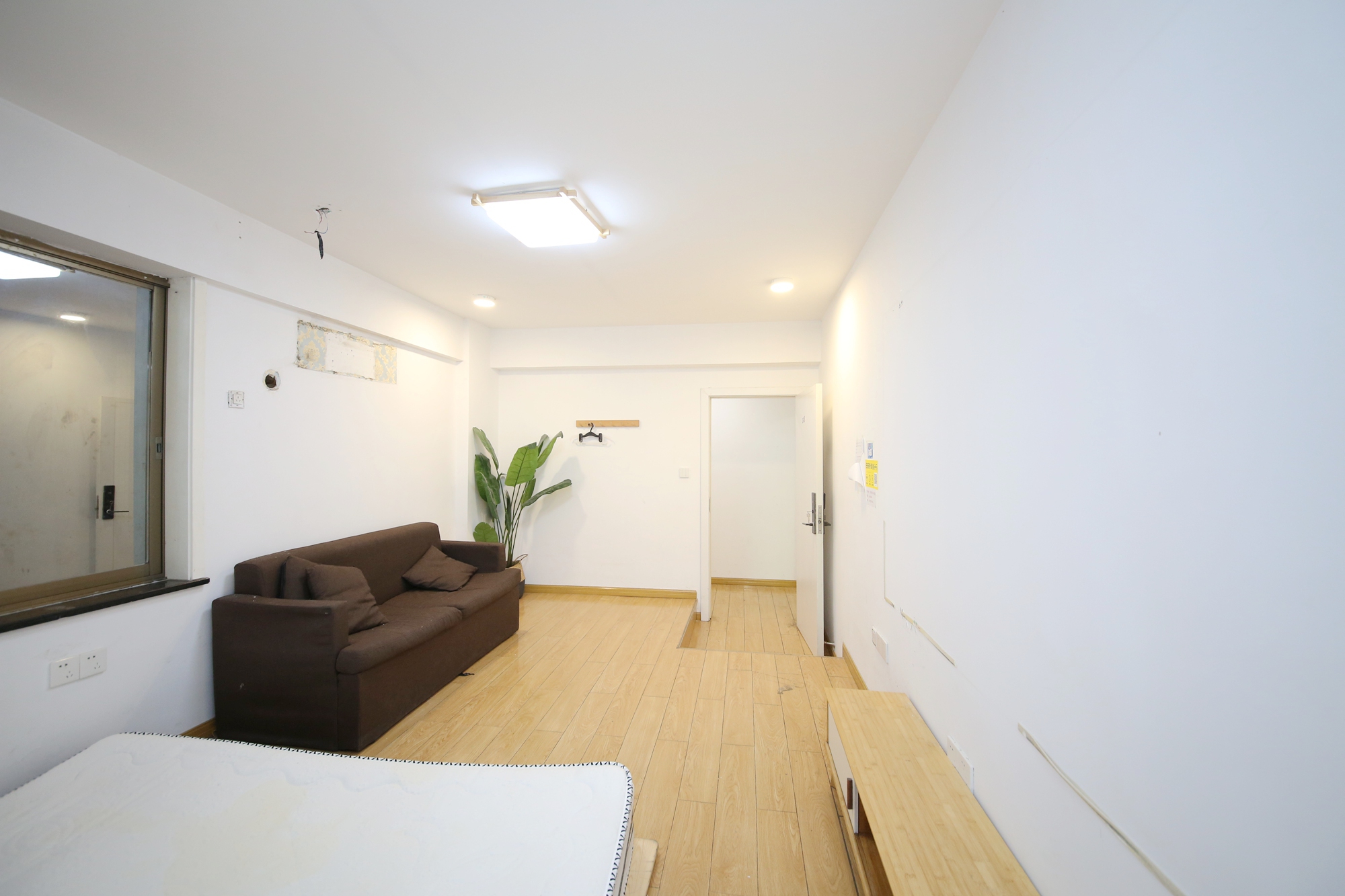 新大新  4室2厅2卫    189.0万卧室