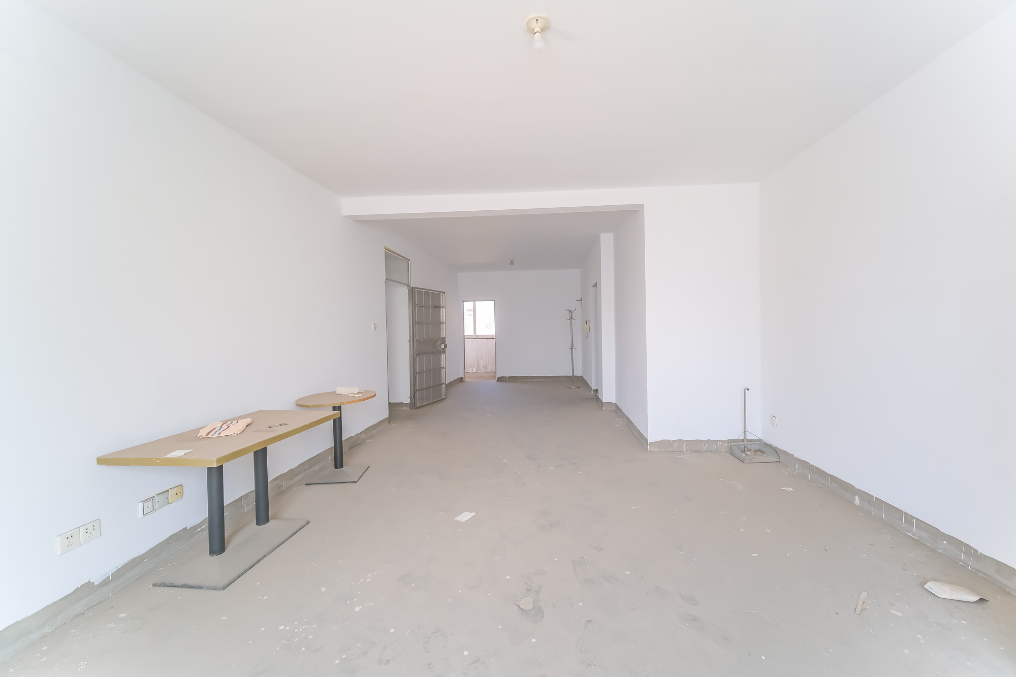 红树湾  4室2厅1卫    89.0万 红树湾  4室2厅1卫    89.0万客厅