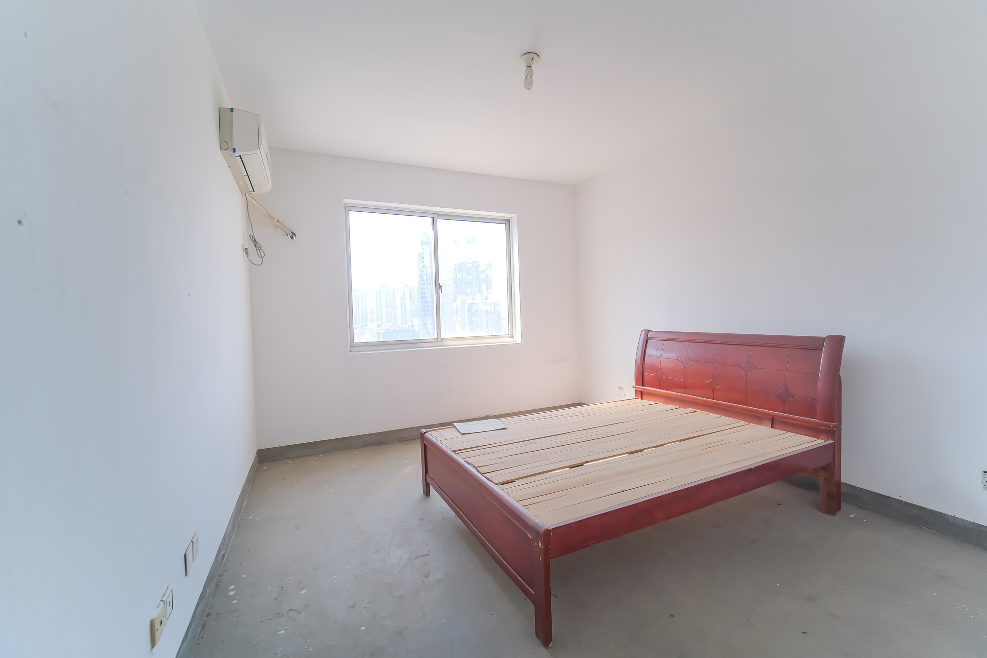 红树湾  4室2厅1卫    89.0万 红树湾  4室2厅1卫    89.0万卧室