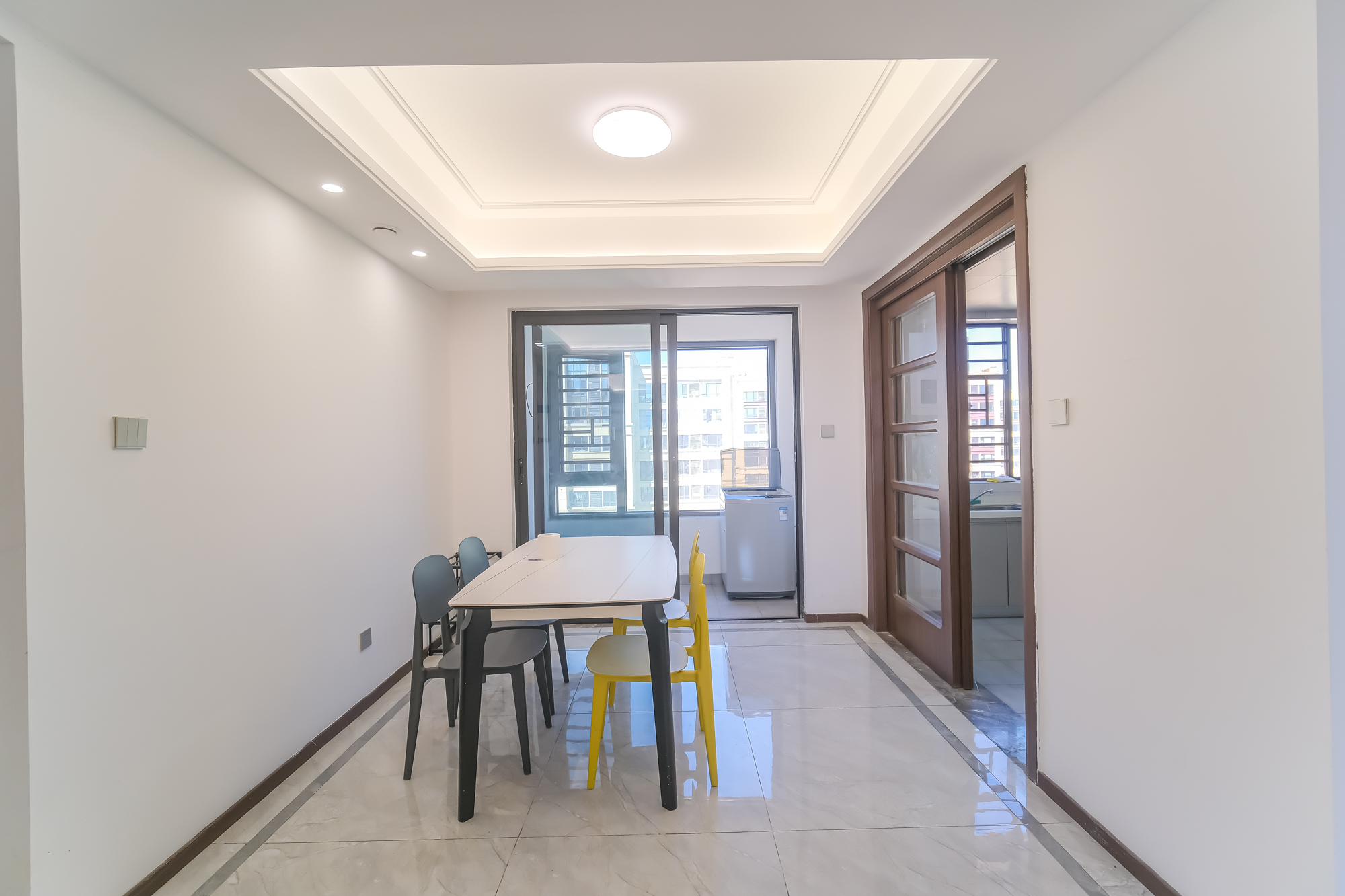 星城春晓 3室2厅2卫 98.8万 星城春晓 3室2厅2卫 98.8万客厅