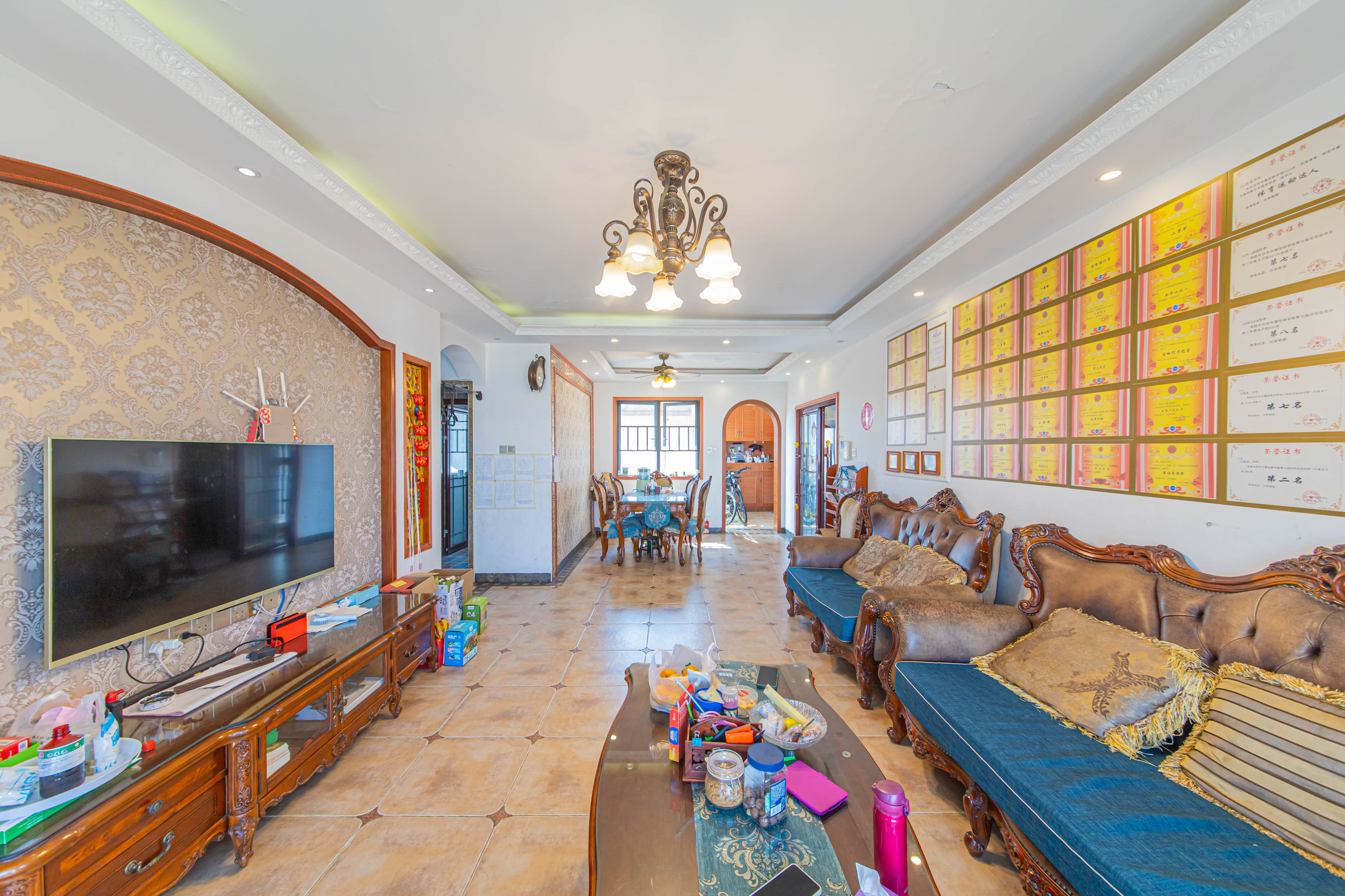 中建芙蓉嘉苑 4室2厅1卫 106.0万 中建芙蓉嘉苑 4室2厅1卫 106.0万客厅