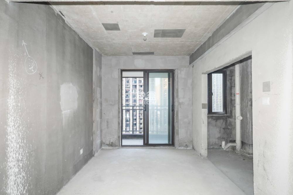 中國(guó)鐵建梅溪青秀三期  4室2廳2衛(wèi)   178.00萬(wàn)