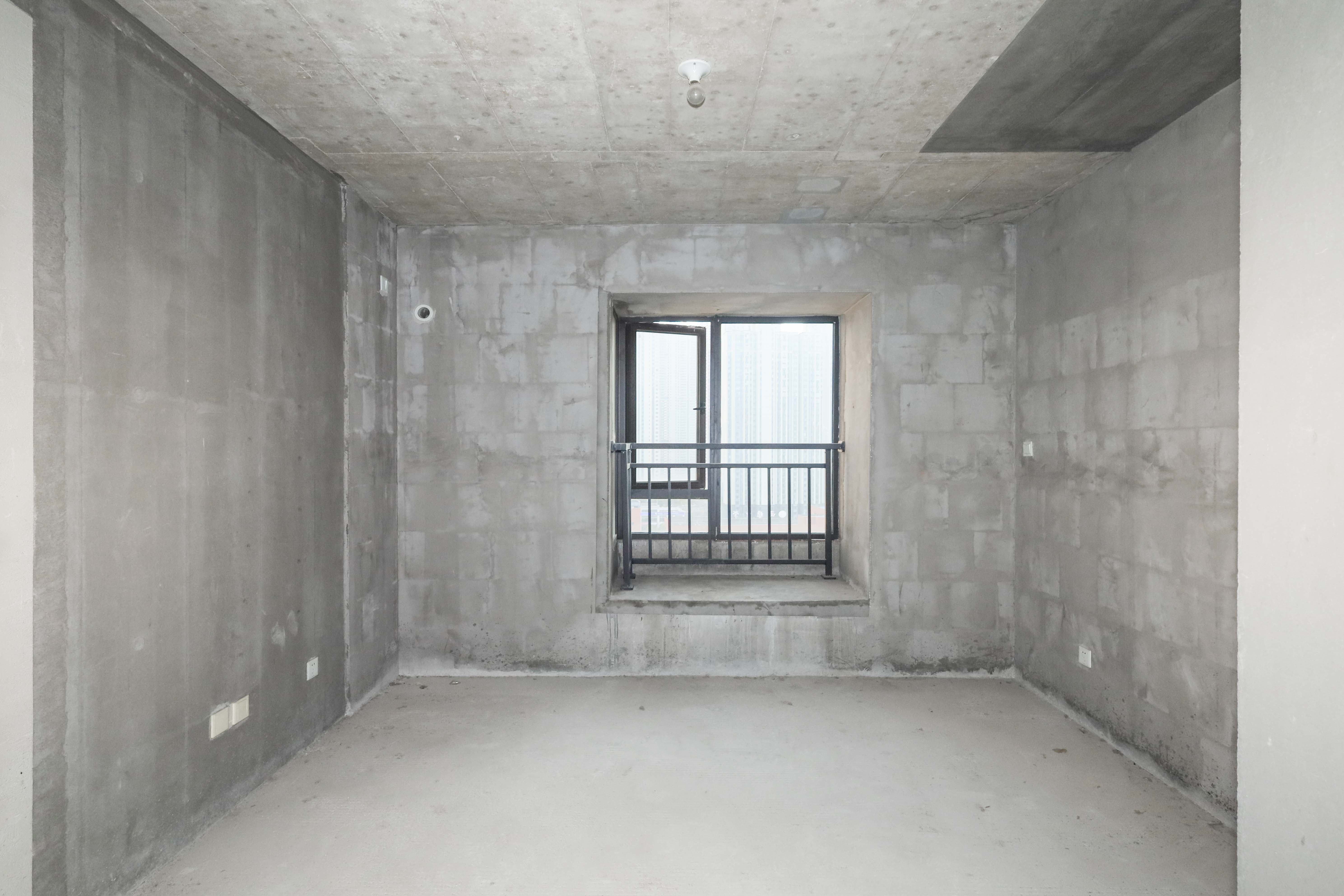 中国铁建梅溪青秀三期  4室2厅2卫   178.00万卧室