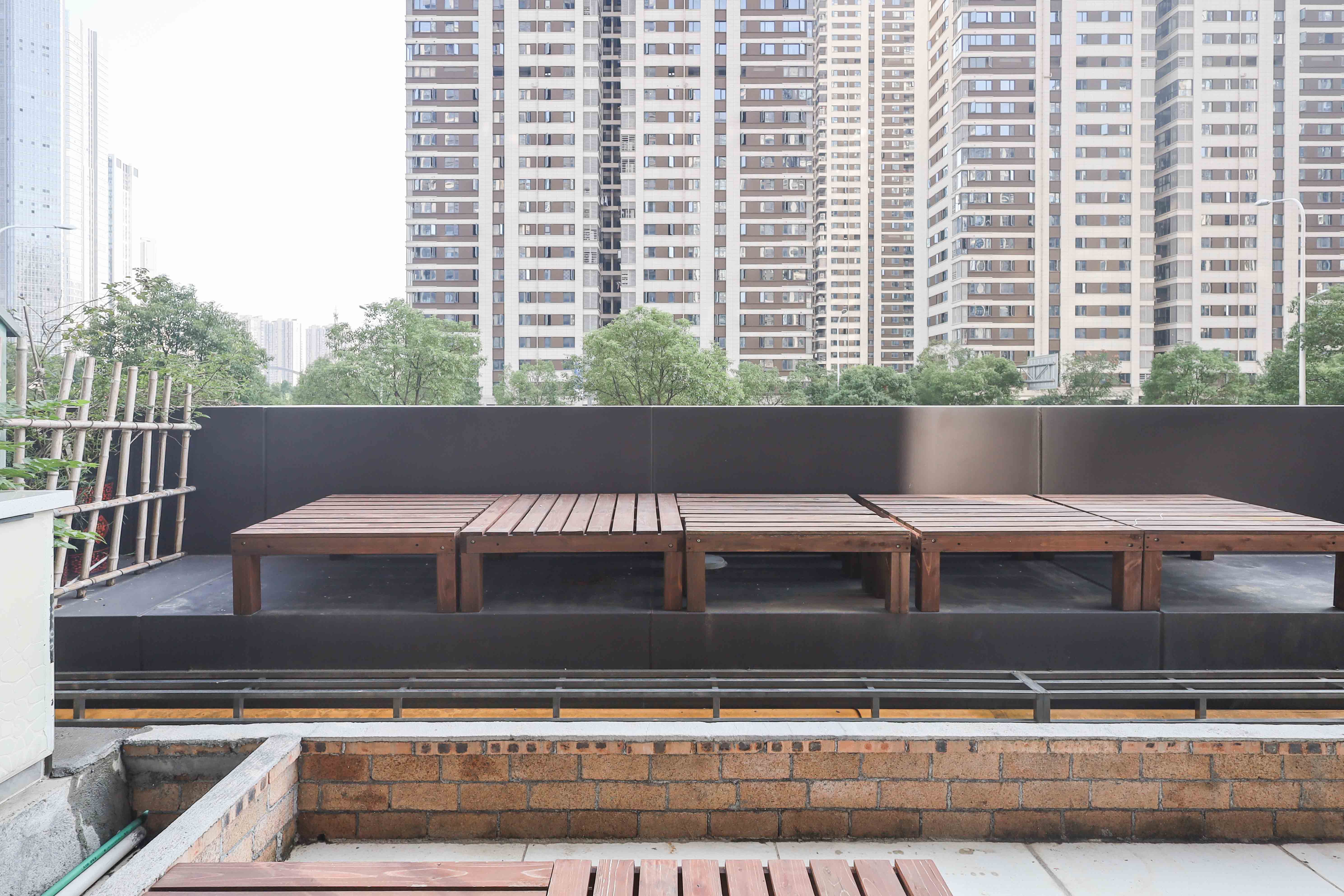 建发央著  3室2厅2卫   268.00万其他