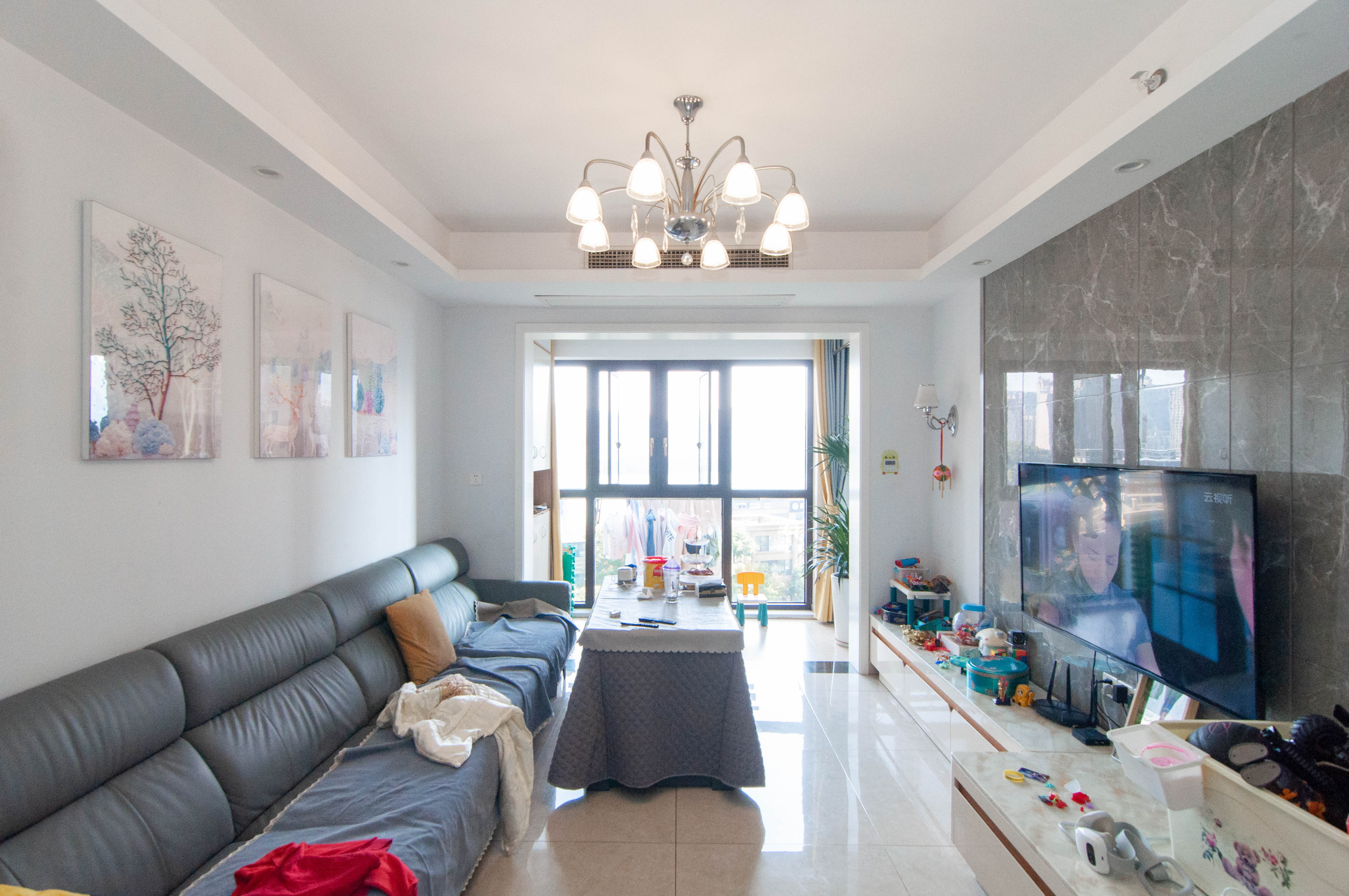 中建梅溪湖中心 3室2厅2卫 148.0万 中建梅溪湖中心 3室2厅2卫 148.0万客厅