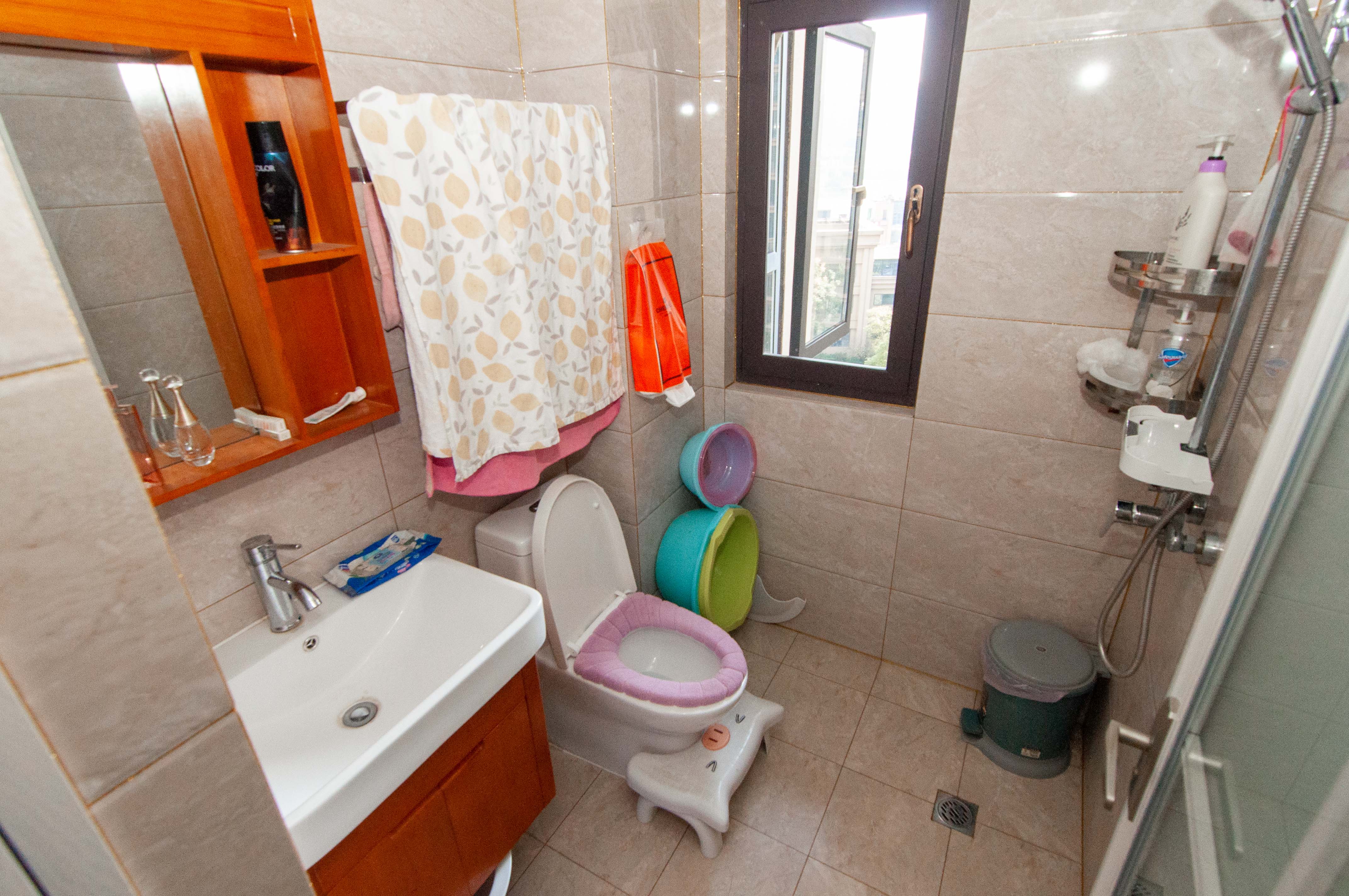 中建梅溪湖中心 3室2厅2卫 148.0万 中建梅溪湖中心 3室2厅2卫 148.0万卫生间