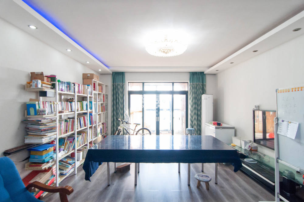 高鑫麓城  3室2厅2卫    130.0万