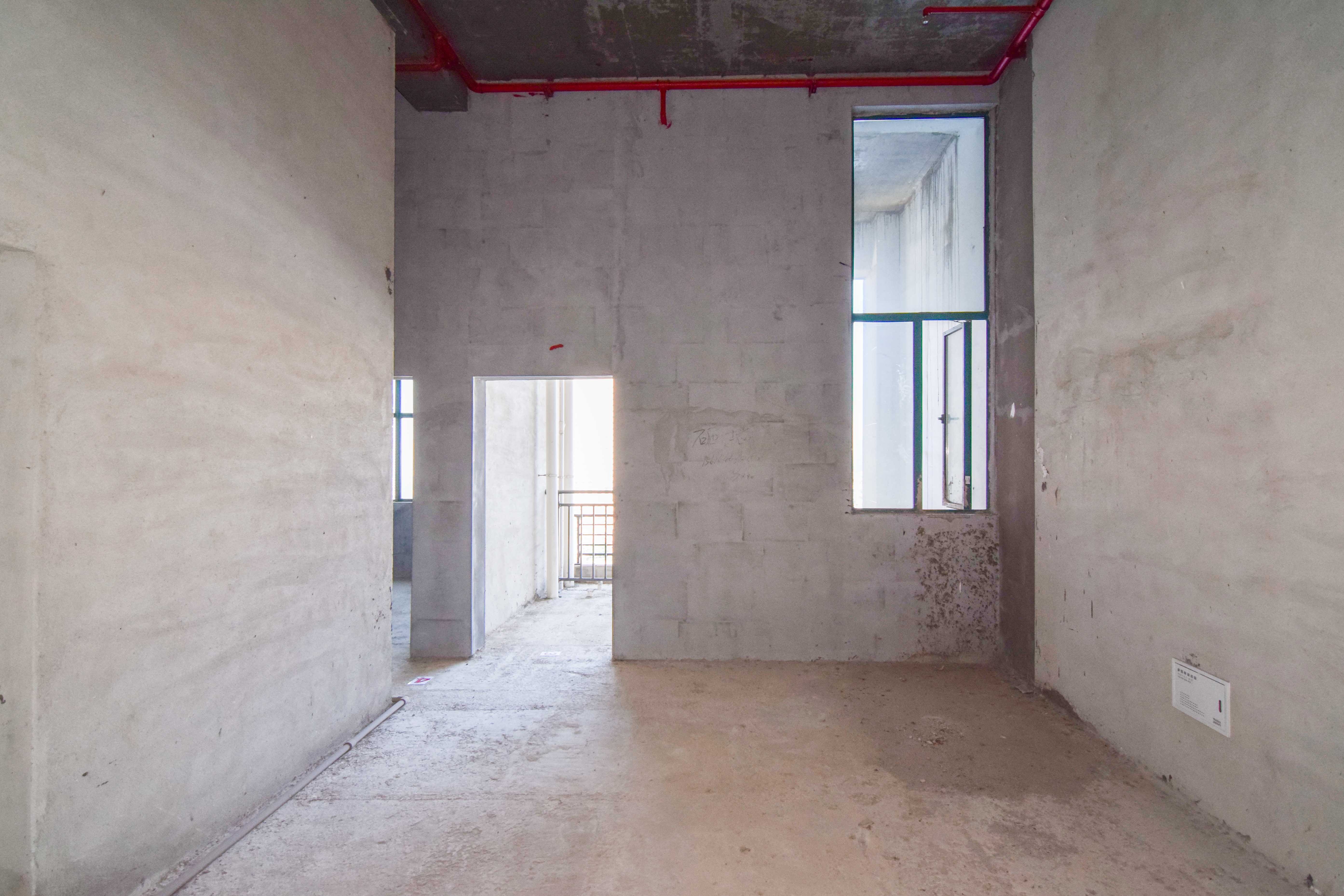 才子城  4室2厅2卫    45.0万 才子城  4室2厅2卫    45.0万客厅