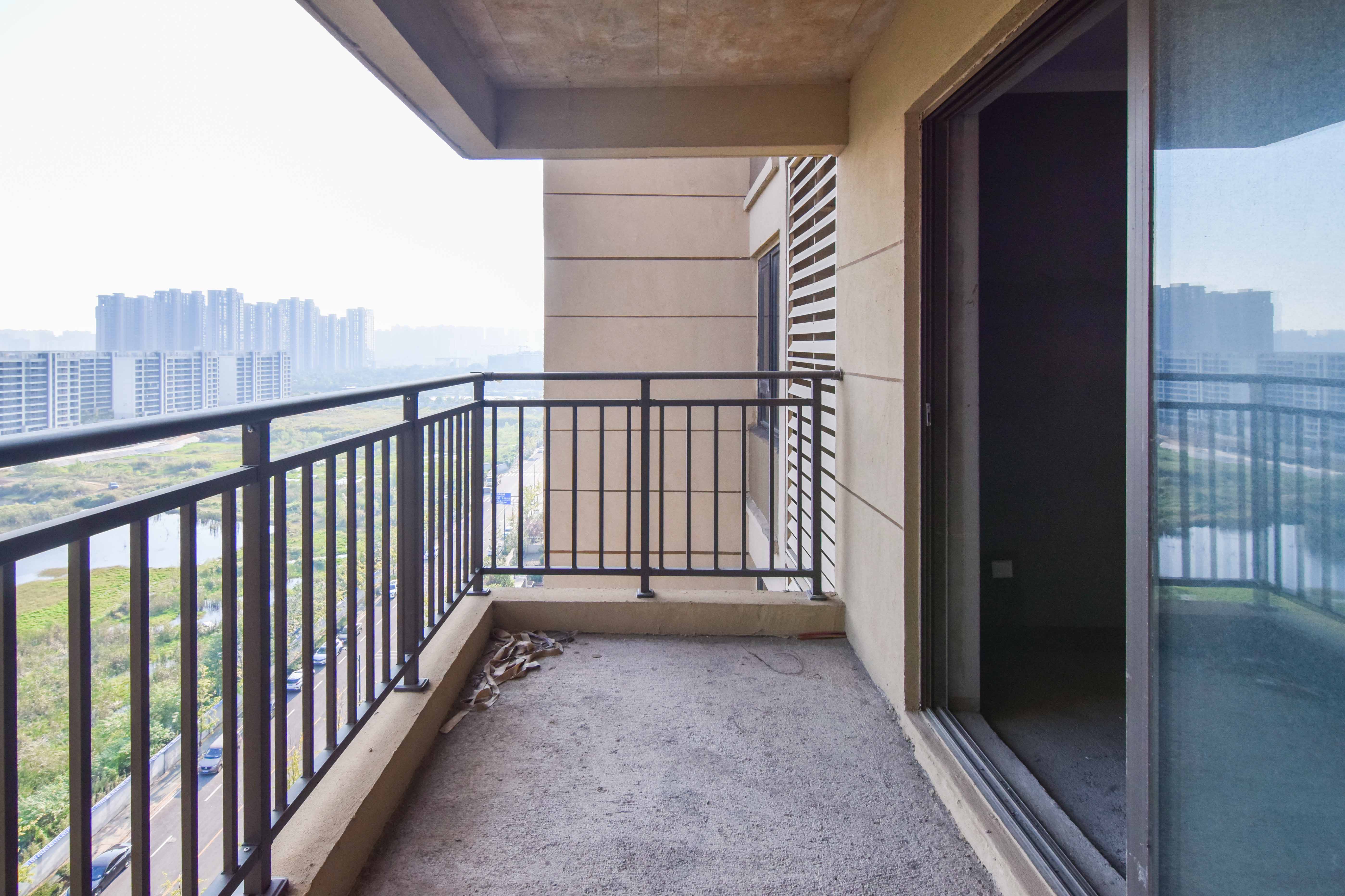 华润桃源里  4室2厅2卫    75.0万 华润桃源里  4室2厅2卫    75.0万阳台