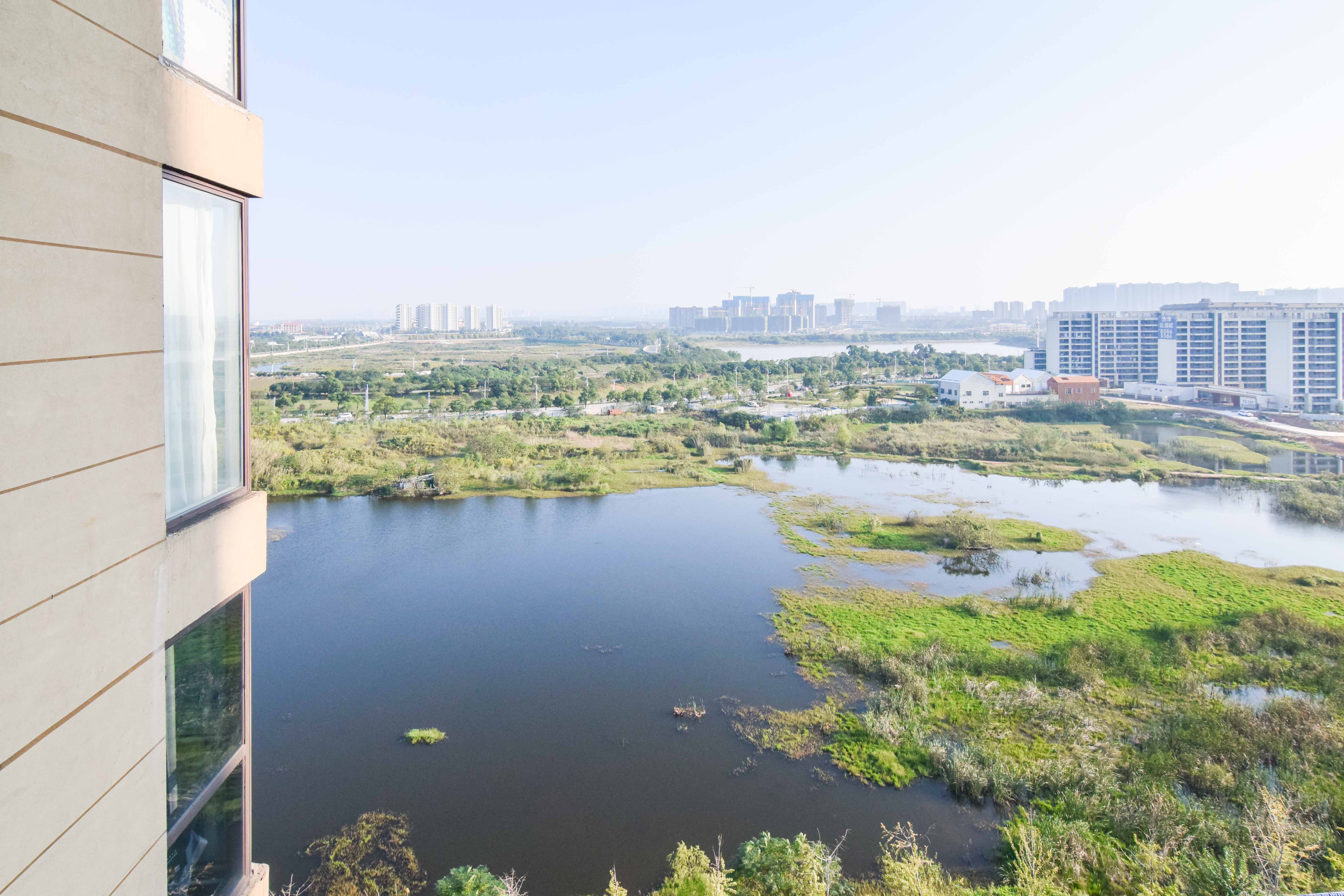 华润桃源里  4室2厅2卫    75.0万 华润桃源里  4室2厅2卫    75.0万阳台