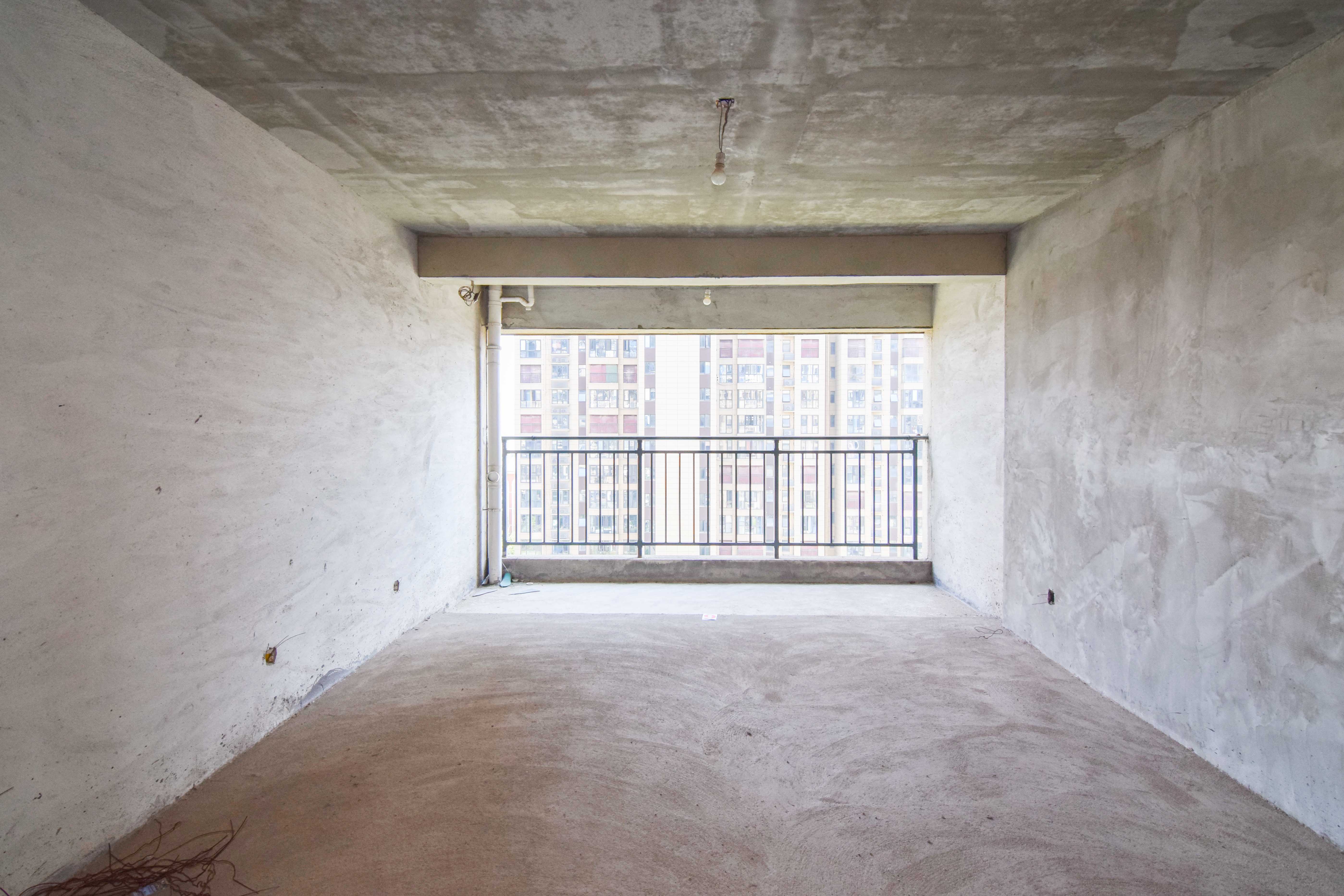 联诚雅郡 4室2厅2卫 103.0万 联诚雅郡 4室2厅2卫 103.0万客厅