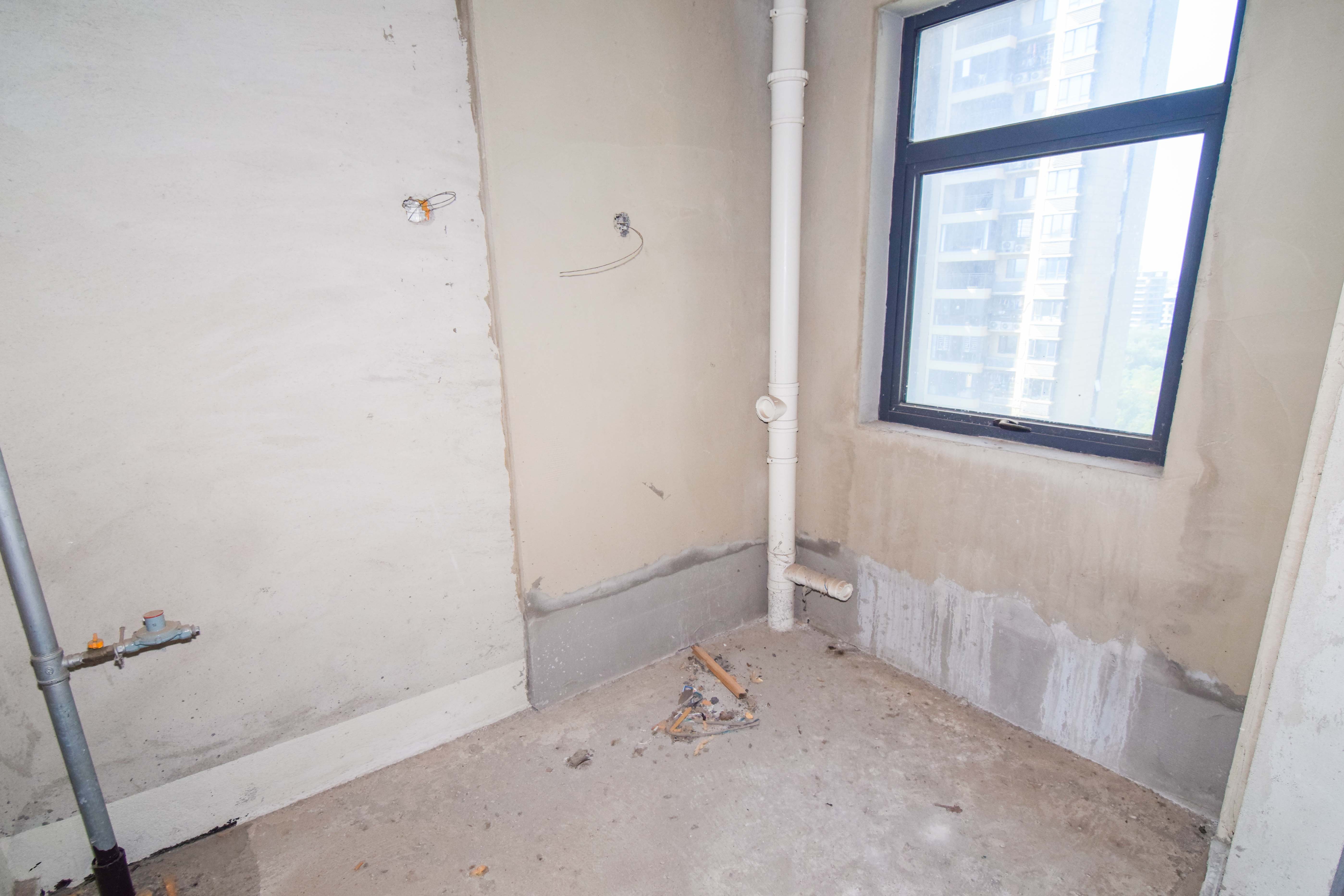 联诚雅郡 4室2厅2卫 103.0万 联诚雅郡 4室2厅2卫 103.0万厨房