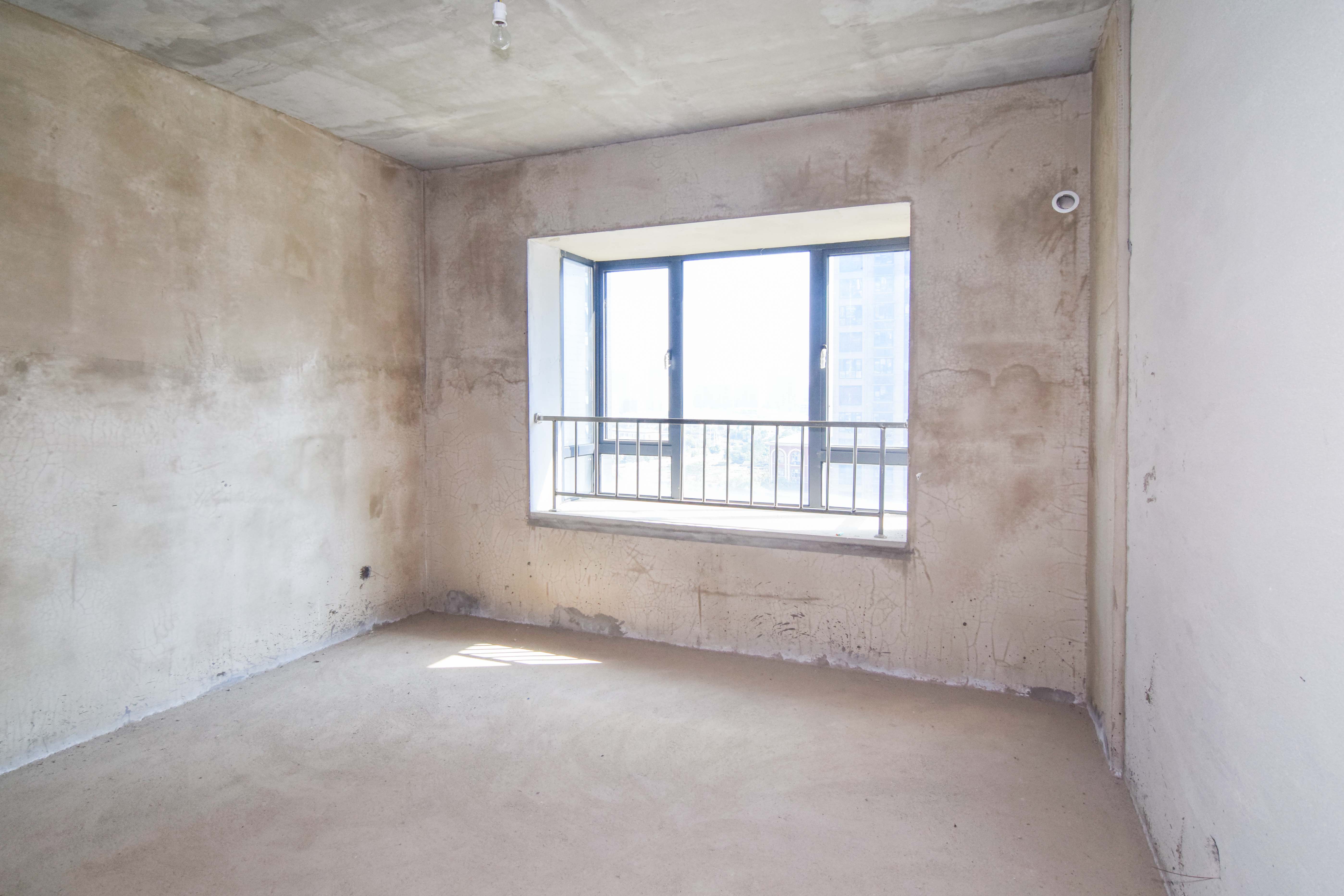 联诚雅郡 4室2厅2卫 103.0万 联诚雅郡 4室2厅2卫 103.0万卧室