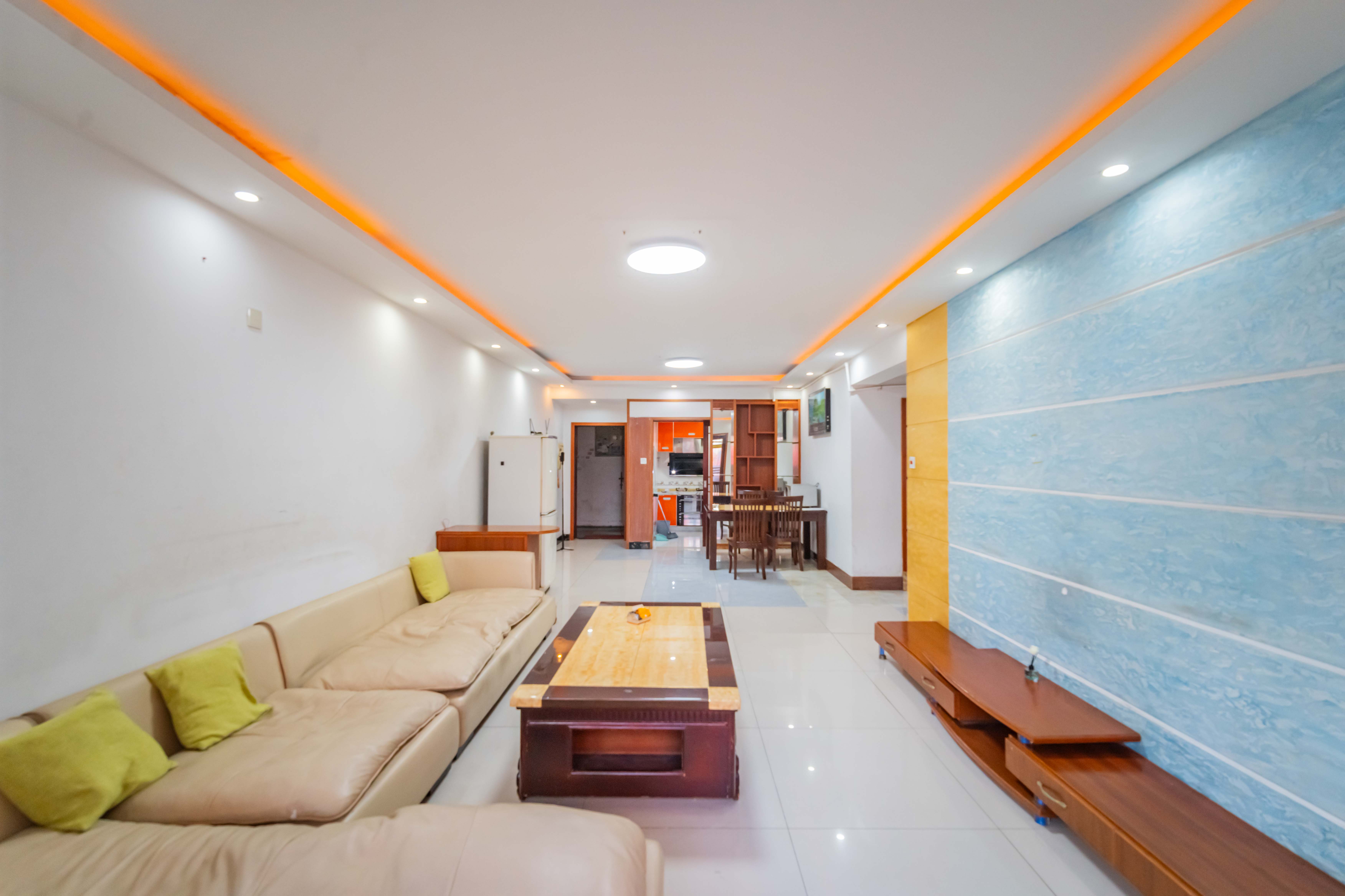 鑫兴佳园 2室2厅1卫 68.0万 鑫兴佳园 2室2厅1卫 68.0万客厅