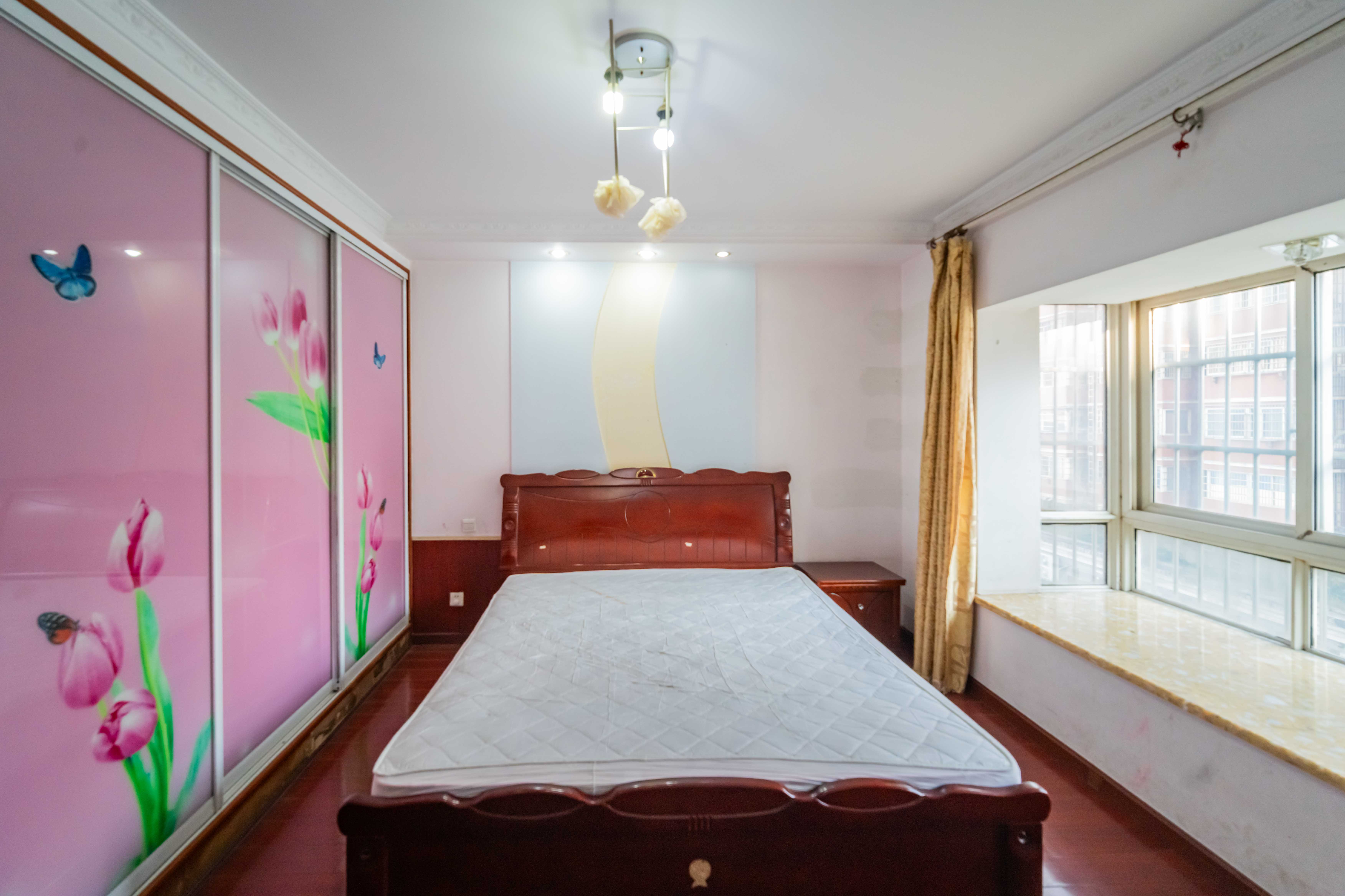 鑫兴佳园 2室2厅1卫 68.0万 鑫兴佳园 2室2厅1卫 68.0万卧室