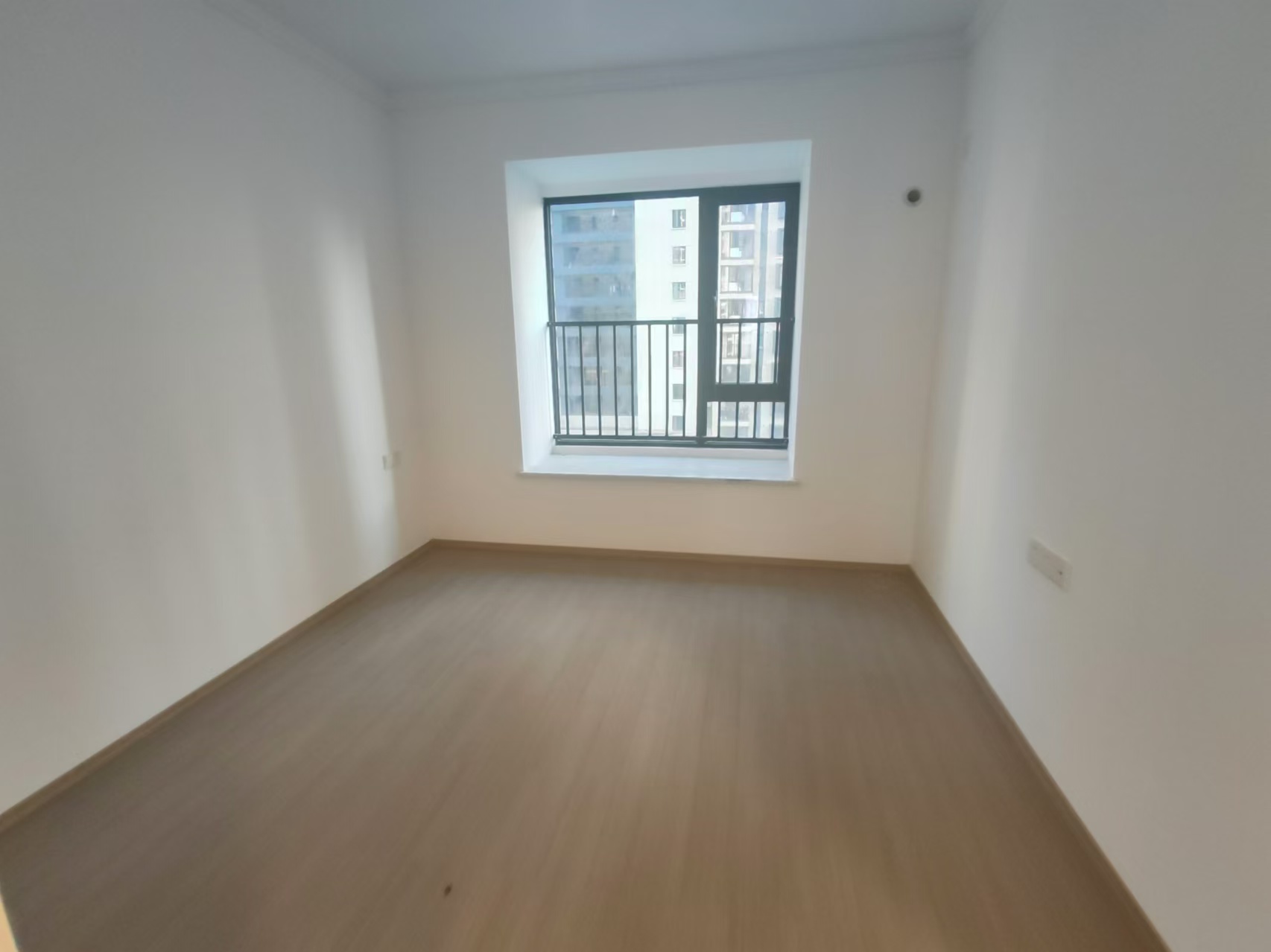 金茂如茂苑 4室2厅2卫 75.8万 金茂如茂苑 4室2厅2卫 75.8万室内图